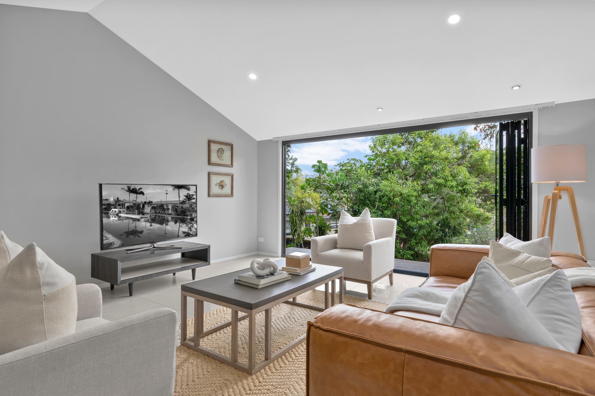 5 Vinca Court, Indooroopilly - Thumbnail 3