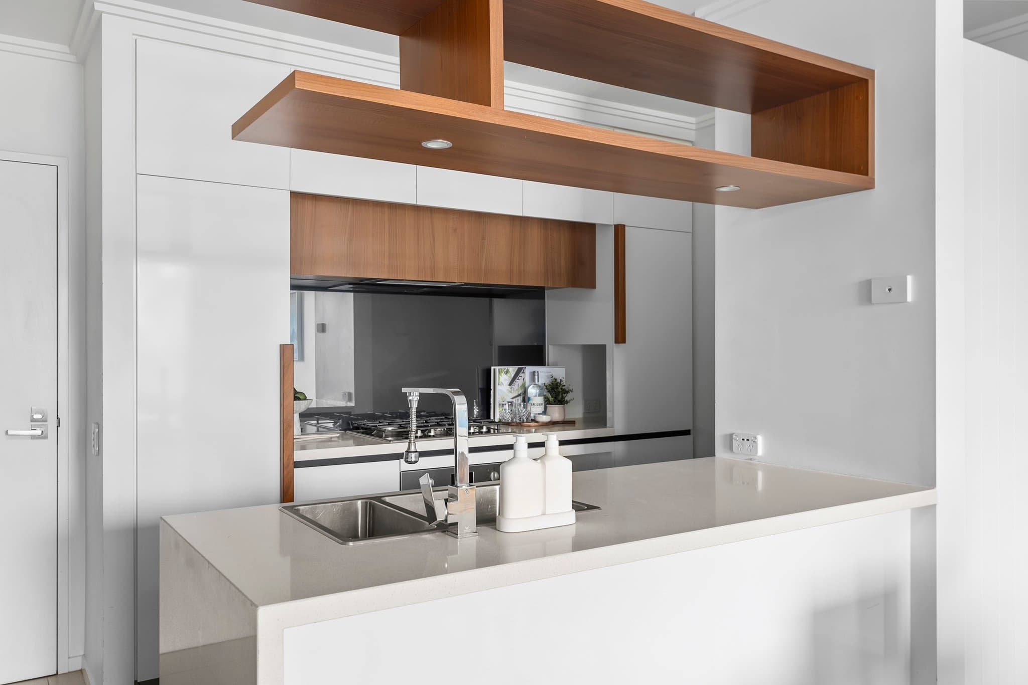 47/390 Simpsons Road, Bardon - Thumbnail 4
