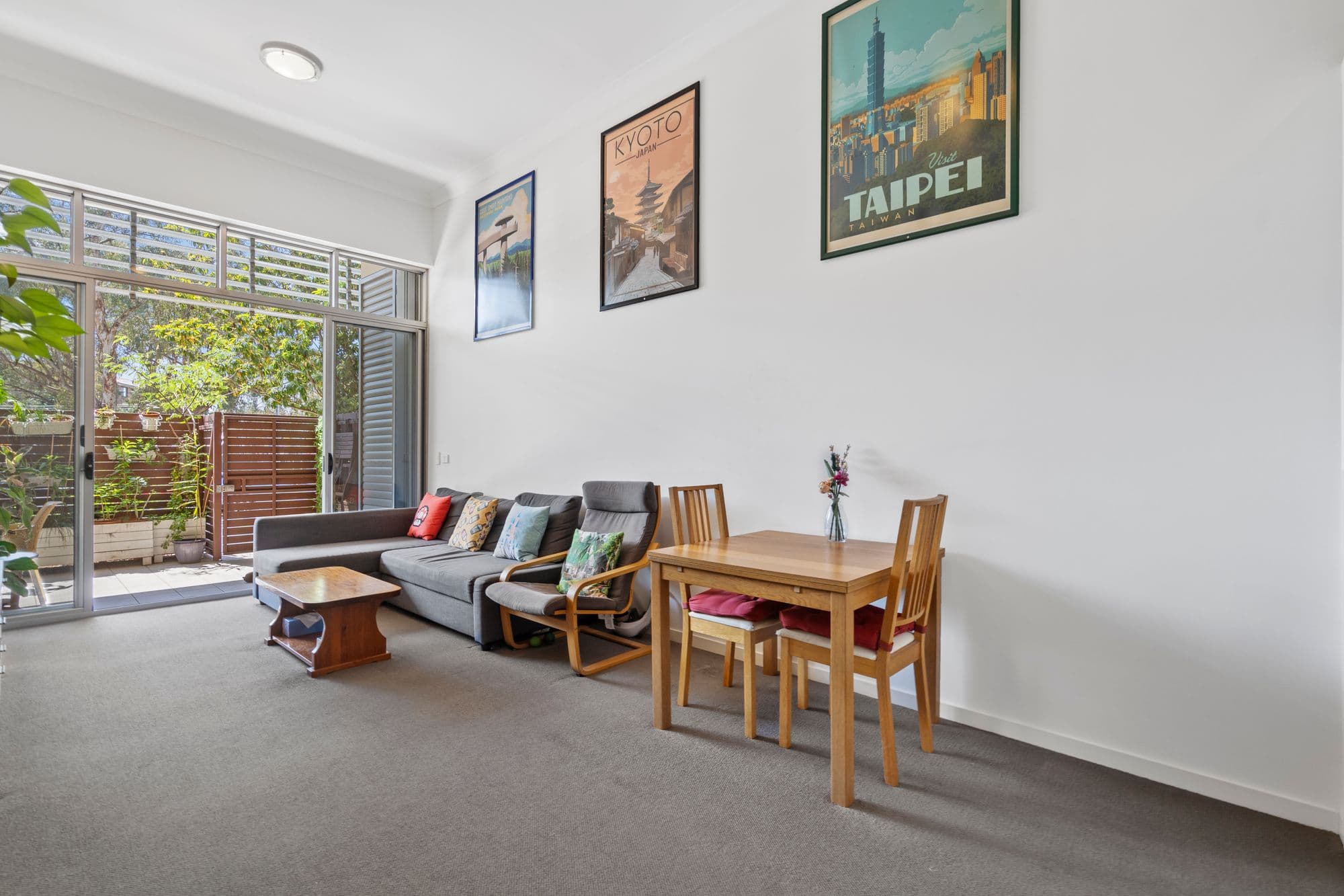 3/12 Belgrave Road, Indooroopilly - Thumbnail 3