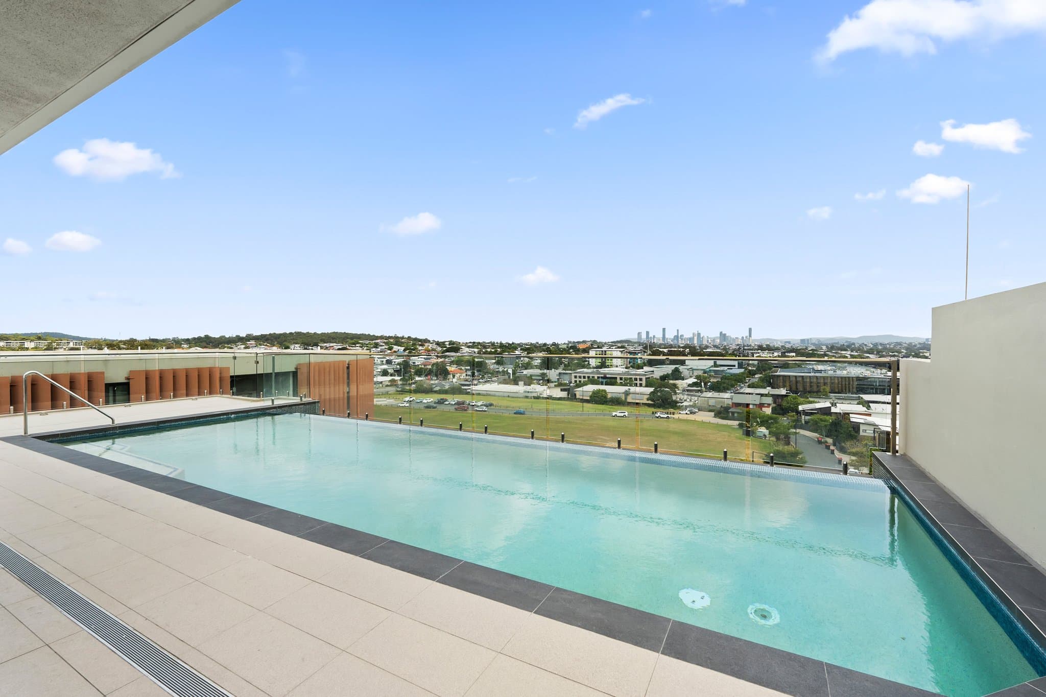 2105/1918 Creek Road, Cannon Hill - Image 1