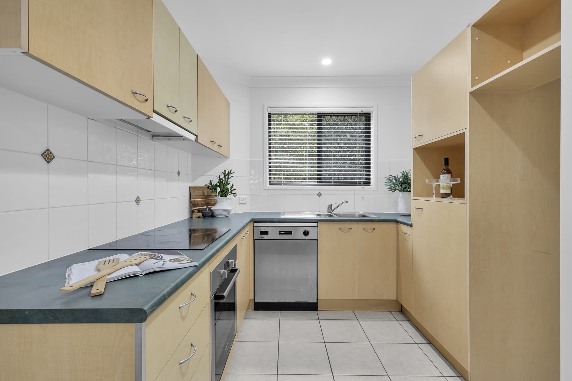 8/57 Coonan Street, Indooroopilly - Thumbnail 5