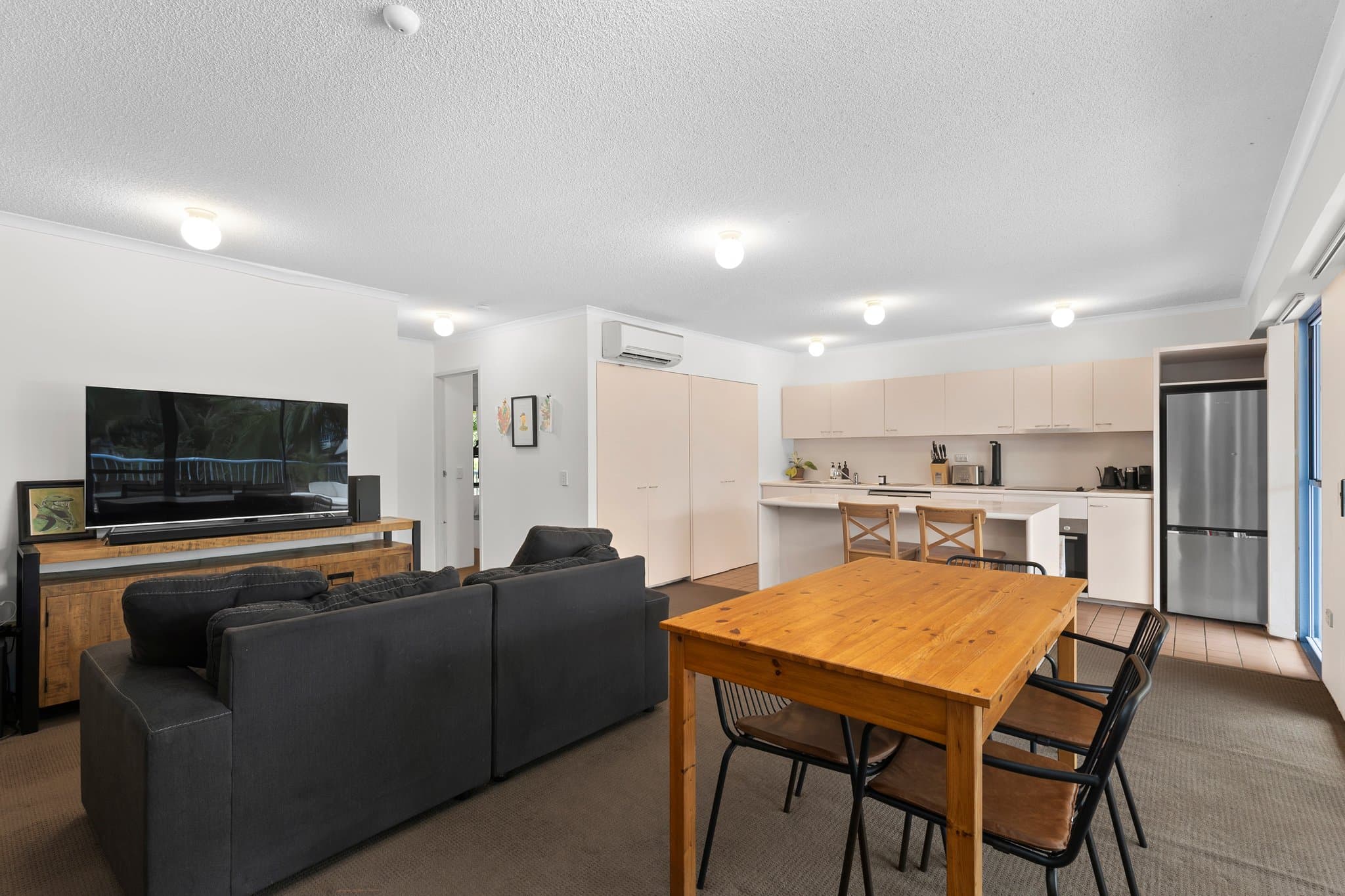 6/2 Waverley Road, Taringa - Thumbnail 2