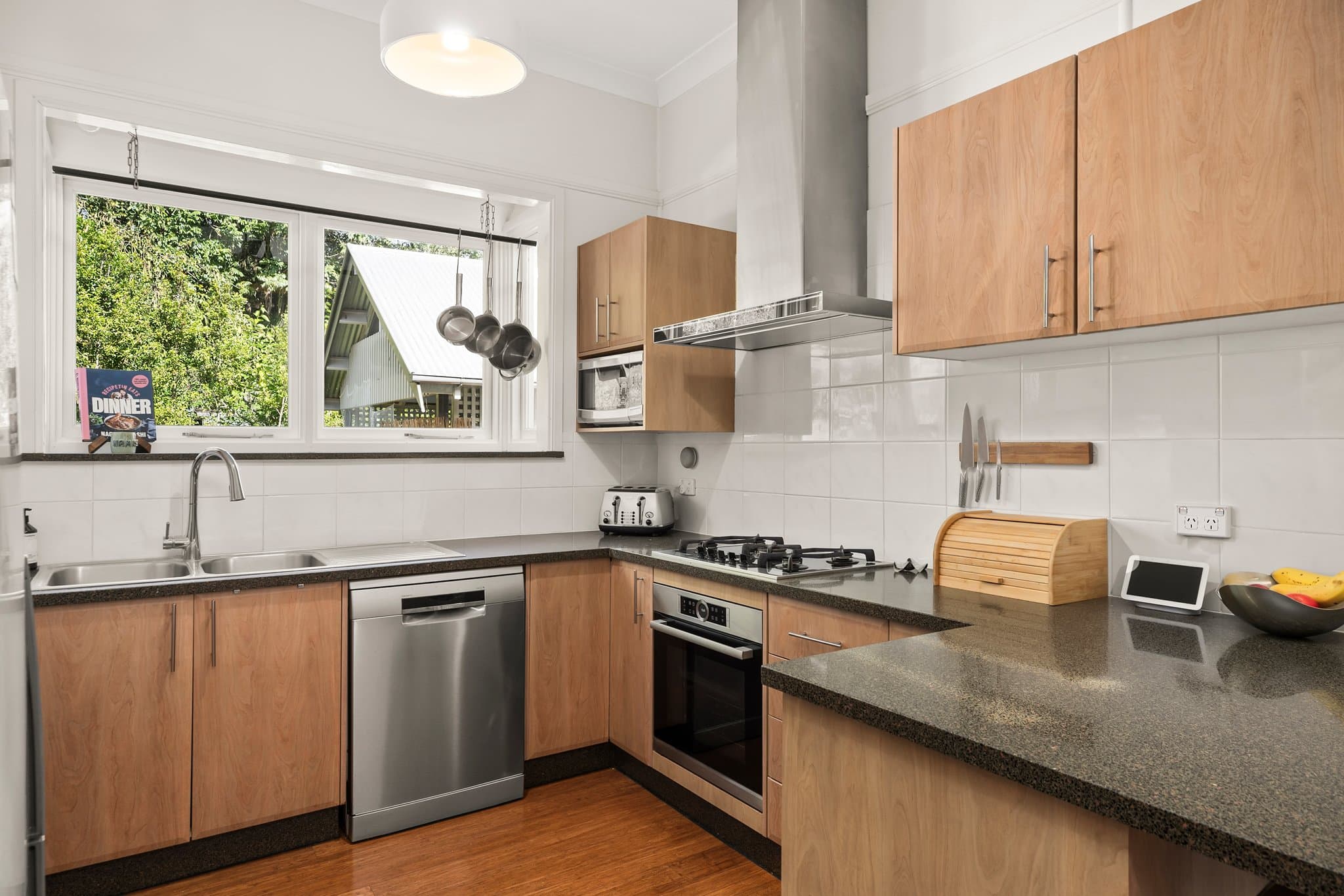 27 Orchard Street, Toowong - Thumbnail 7