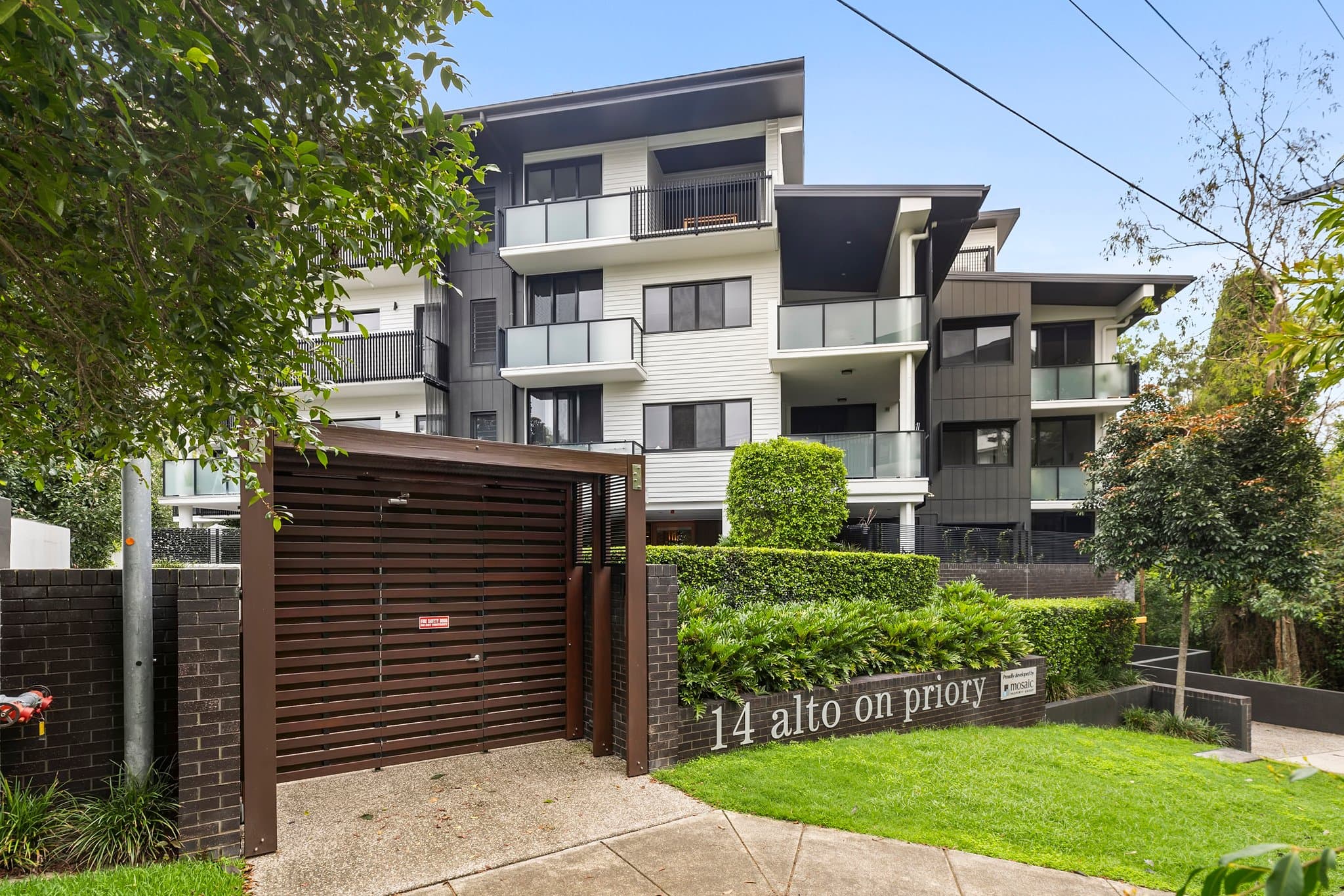 404/14 Priory Street, Indooroopilly - Thumbnail 2