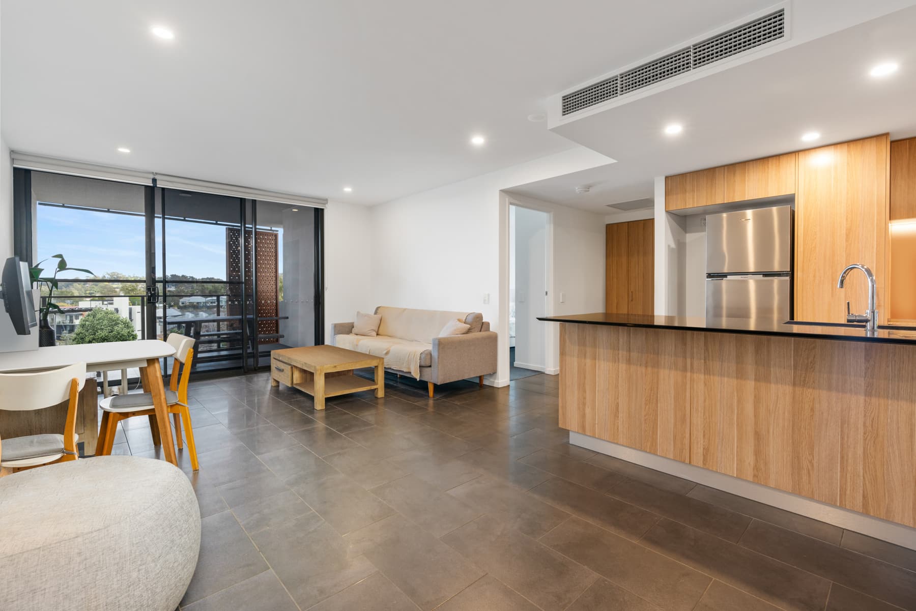 812/125 Station Road, Indooroopilly - Thumbnail 4