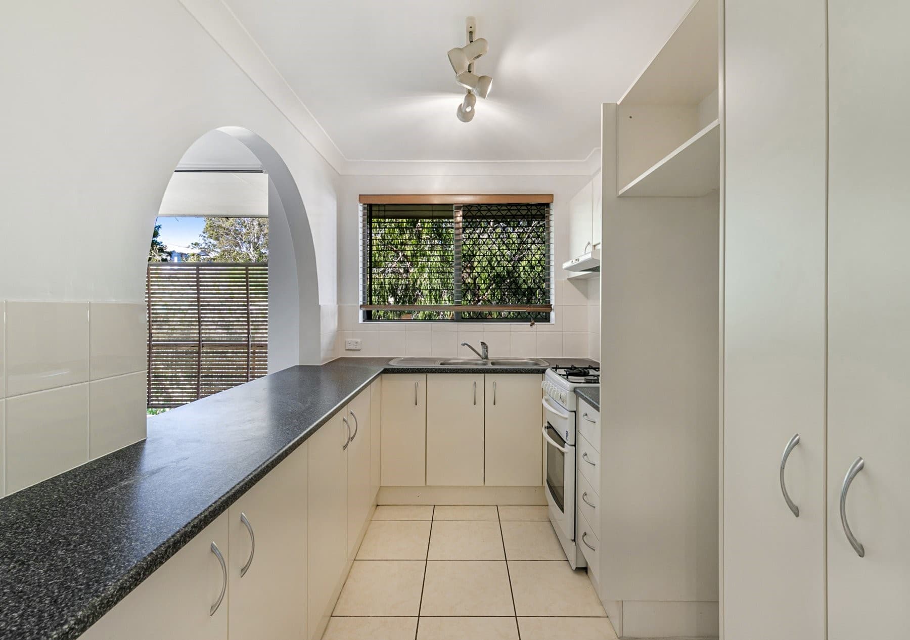 8/58 Waverley Road, Taringa - Thumbnail 3