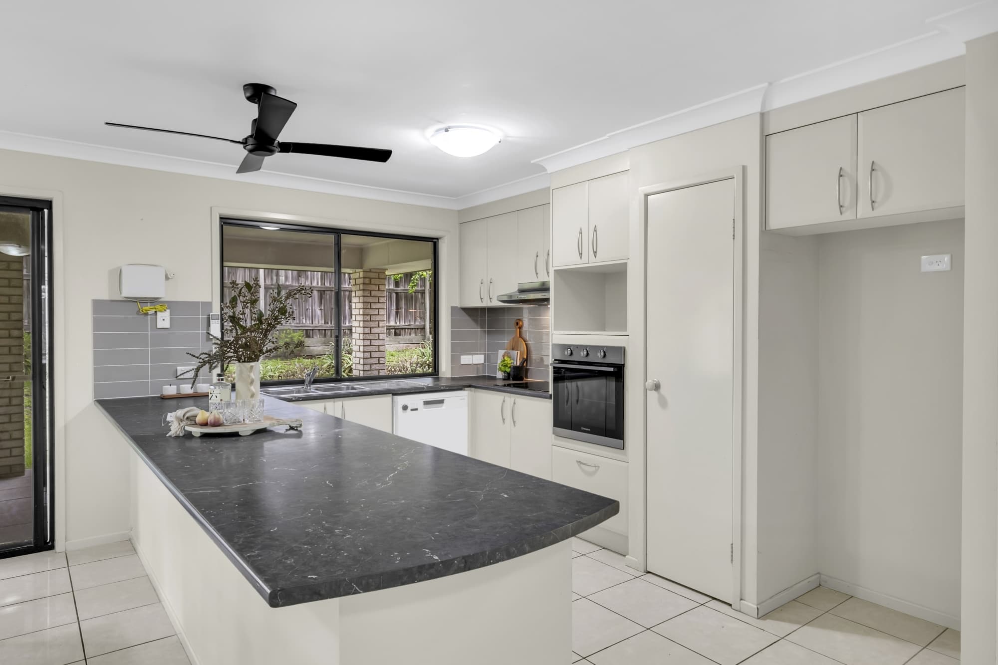 20 Athena Close, Moggill - Thumbnail 3