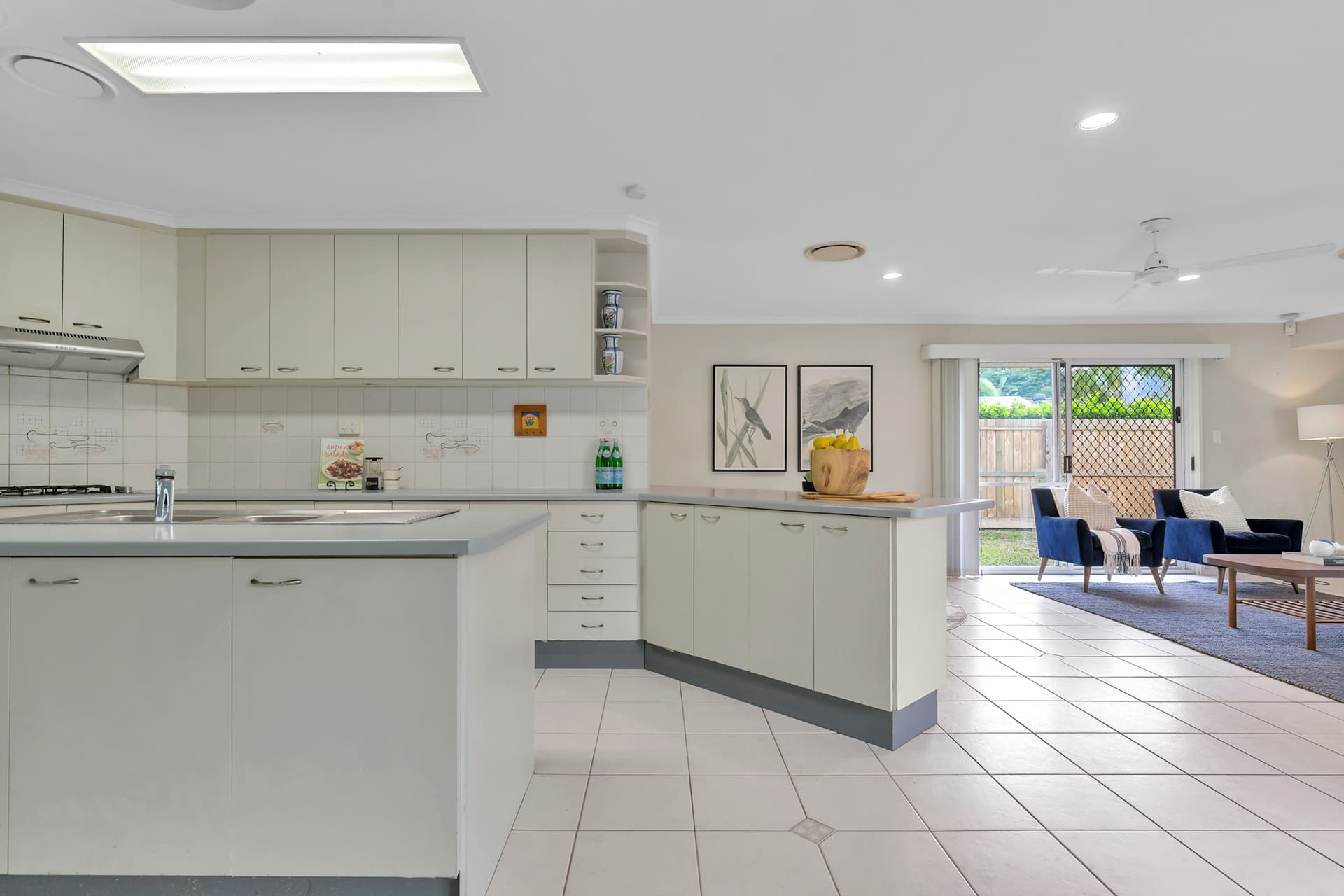 8 Codford Place, Chapel Hill - Thumbnail 4