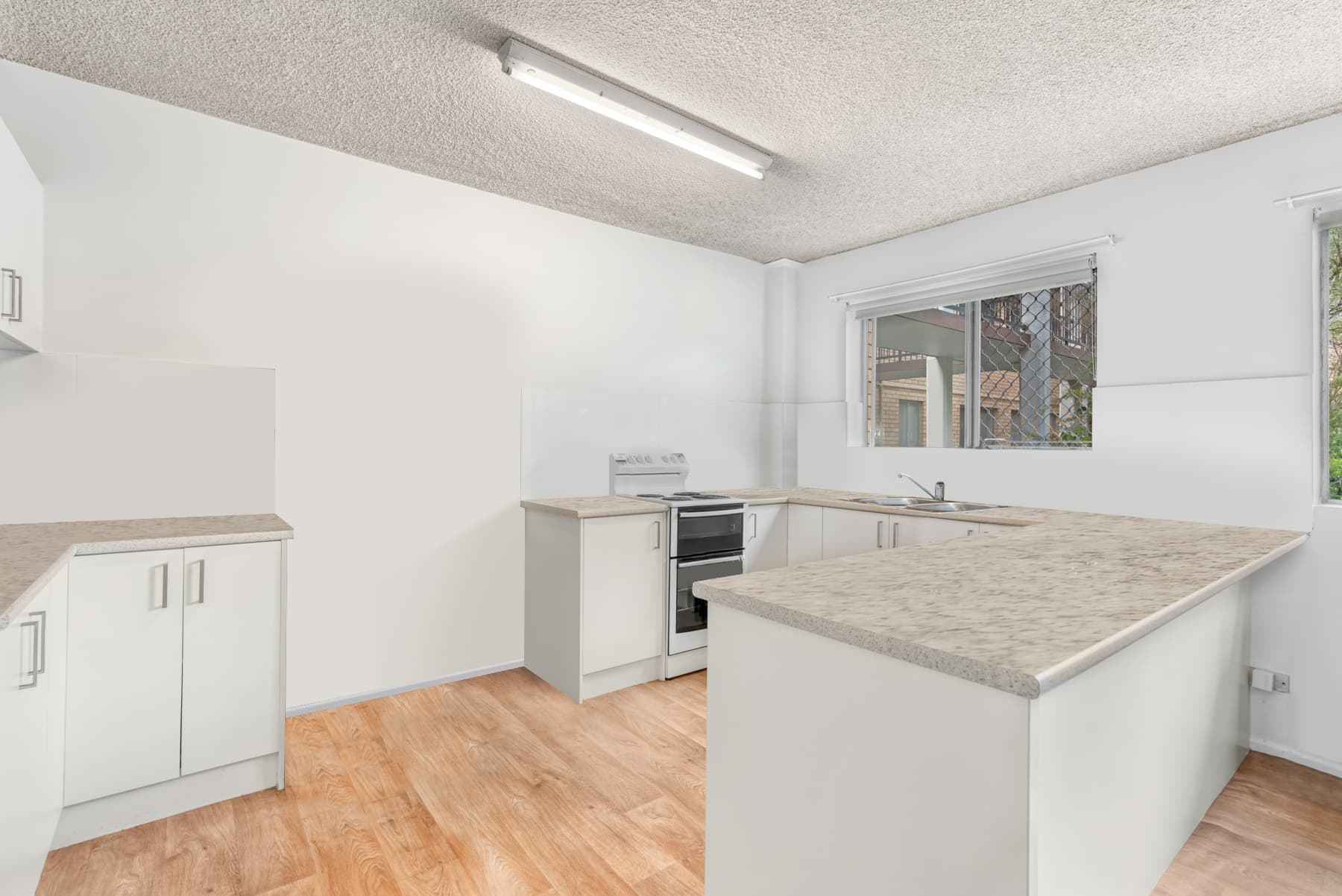 5/27 Maryvale Street, Toowong - Thumbnail 2