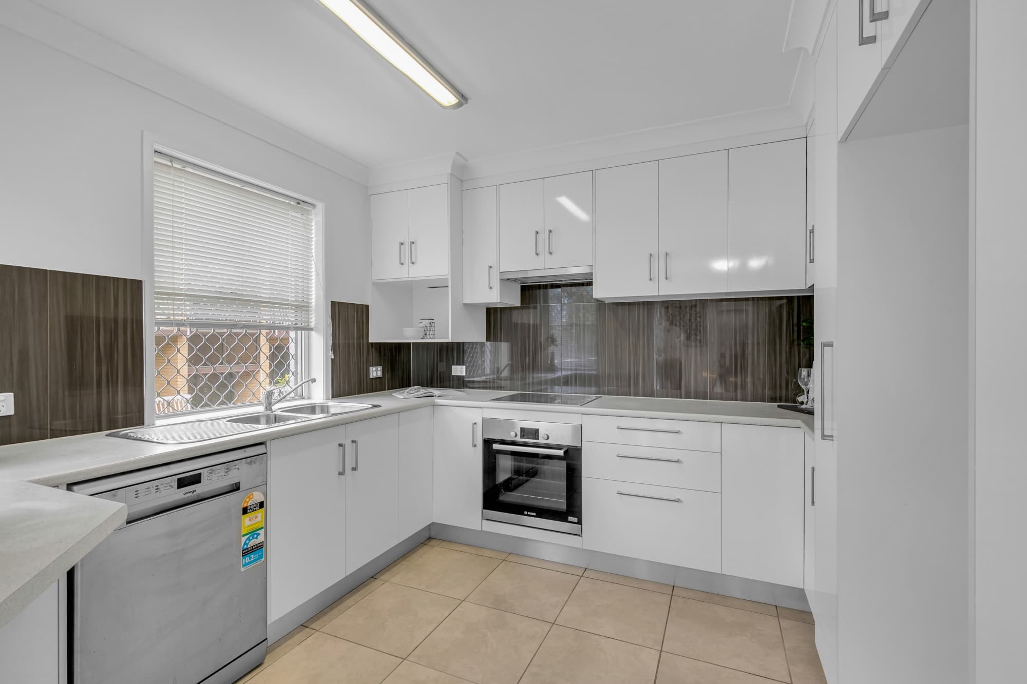 1/12 Augustus Street, Toowong - Thumbnail 6