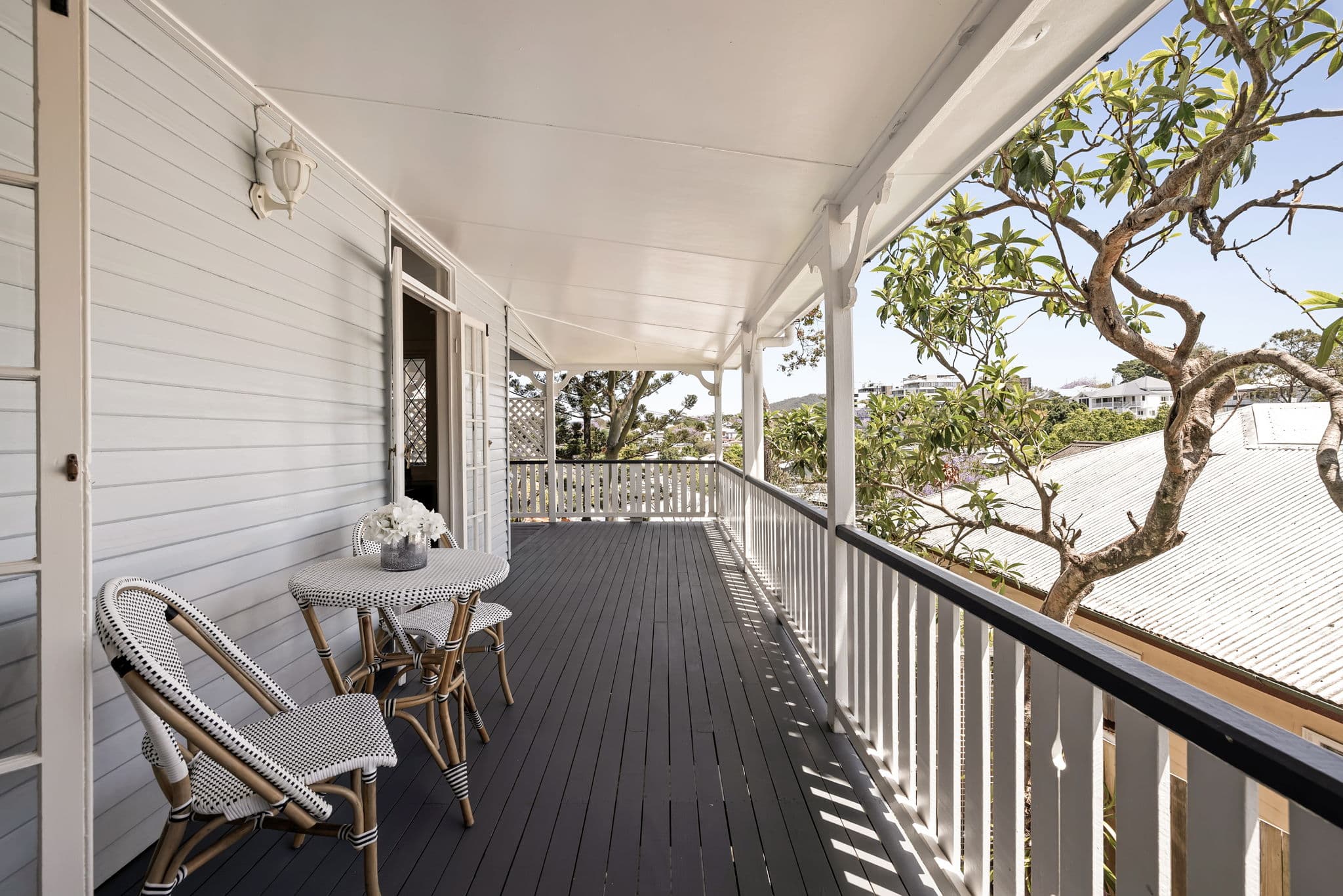 30 Saunders Street, Indooroopilly - Thumbnail 2