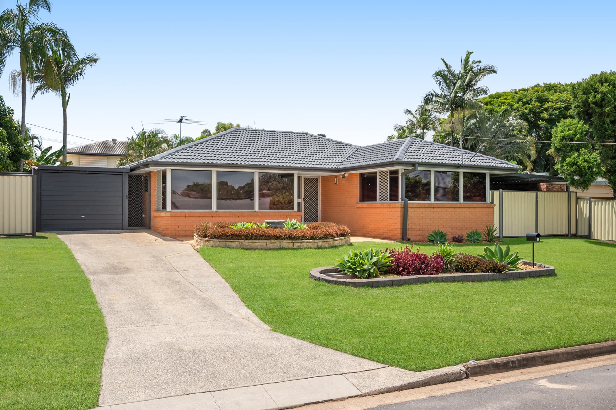 11 Morden Street, Birkdale - Thumbnail 2