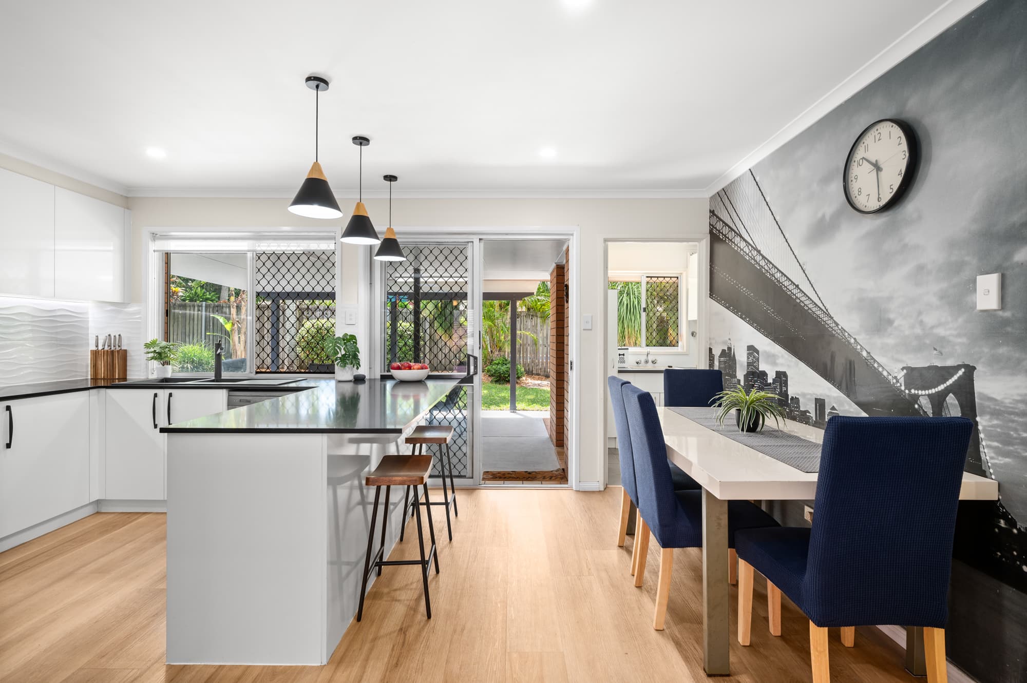 11 Morden Street, Birkdale - Thumbnail 4