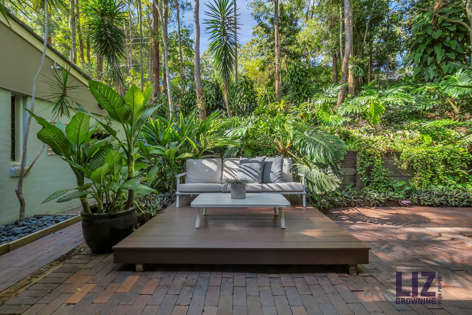 16 Clarina Street, Chapel Hill - Thumbnail 2