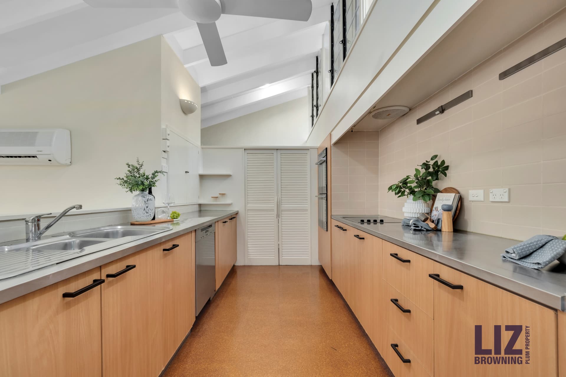16 Clarina Street, Chapel Hill - Thumbnail 5