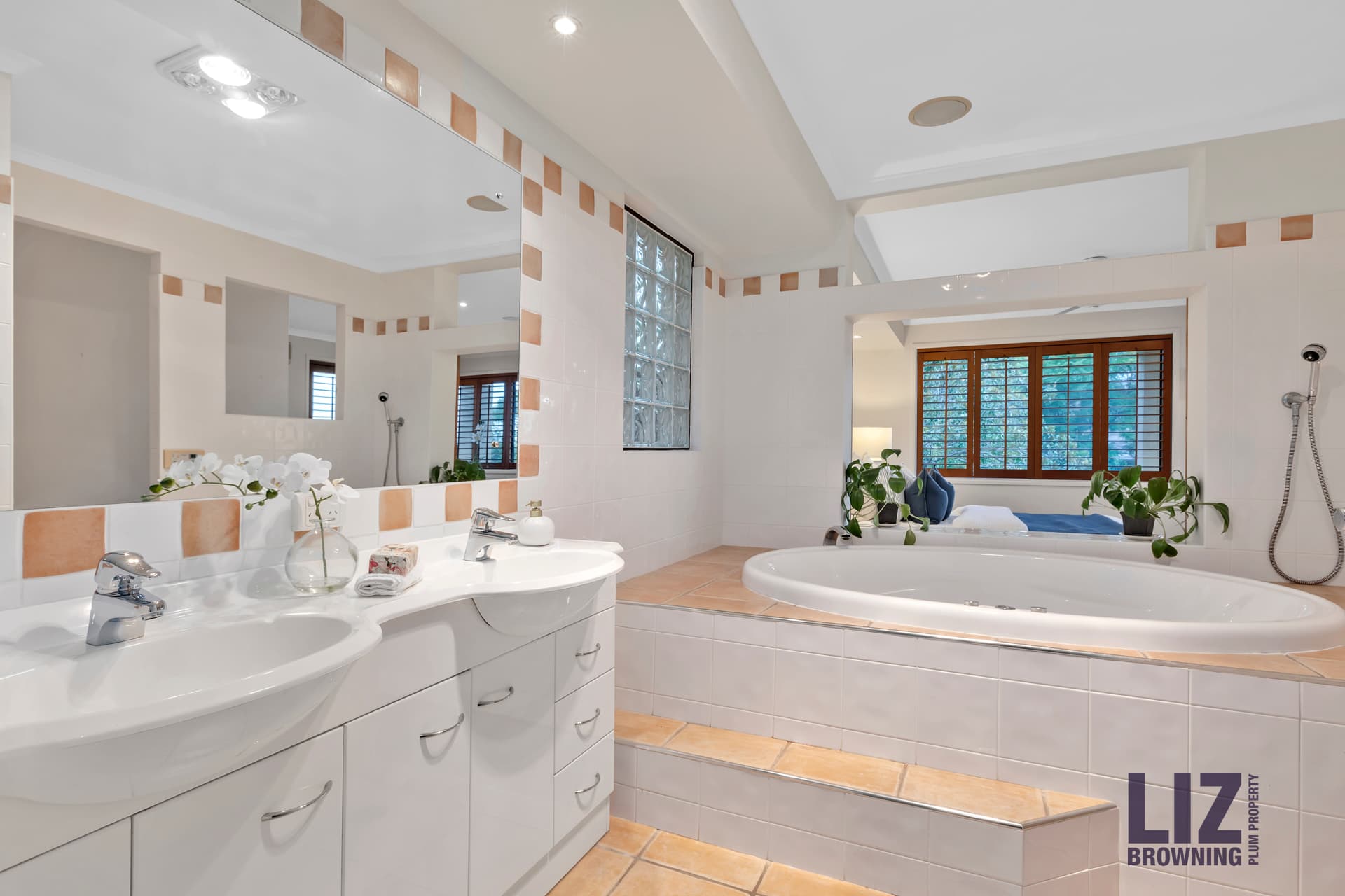 8 Accrington Place, Chapel Hill - Thumbnail 8
