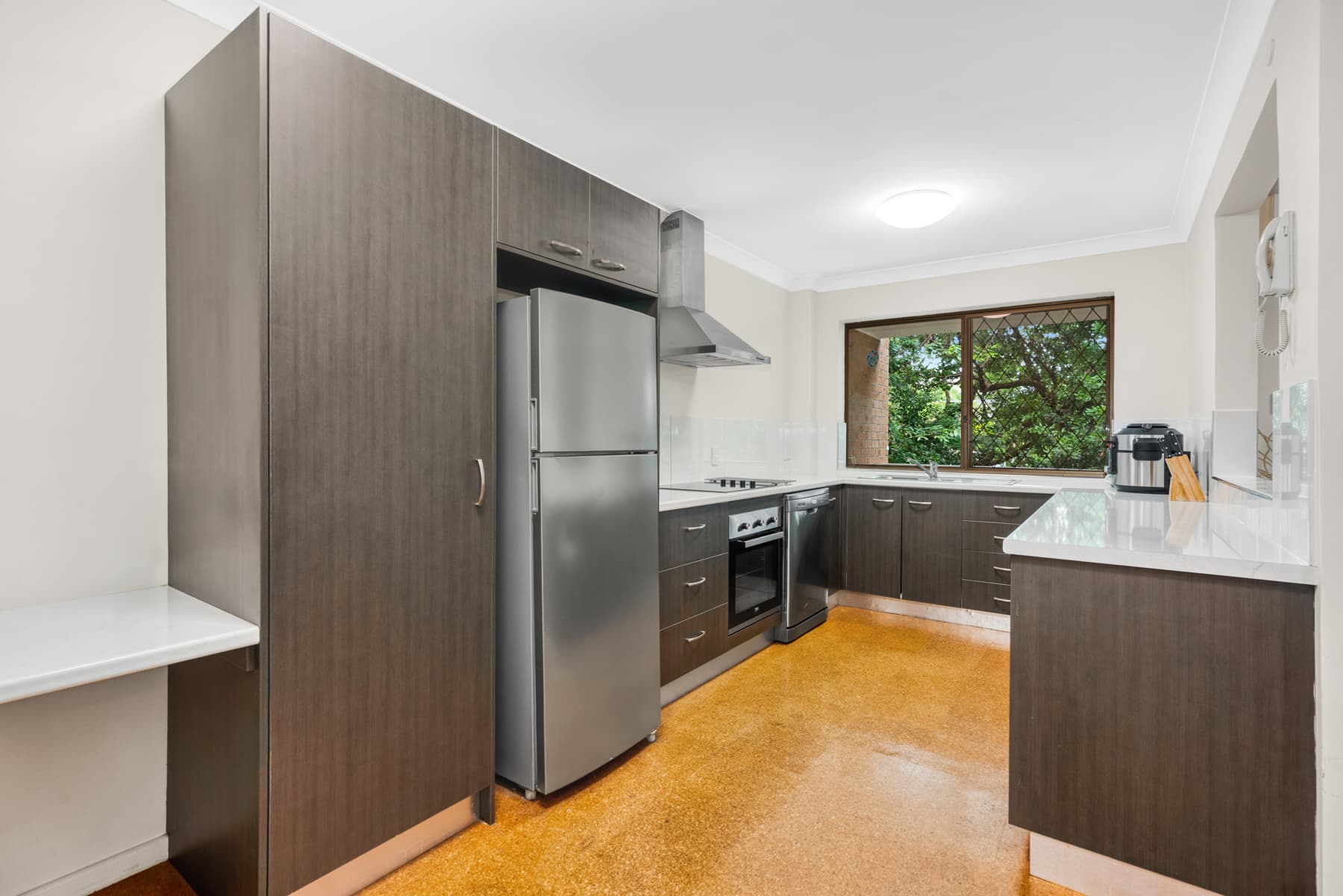 8/30 Sisley Street, St Lucia - Thumbnail 4