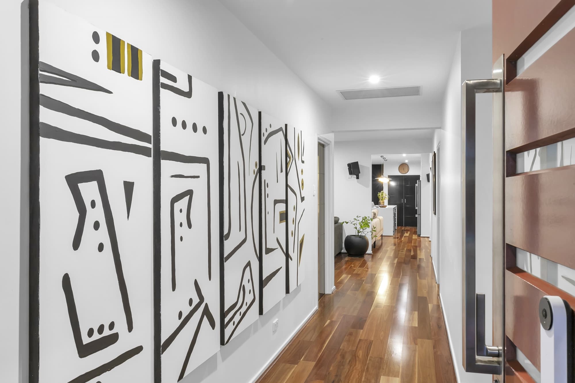 62 Wattle Crescent, Moggill - Thumbnail 2