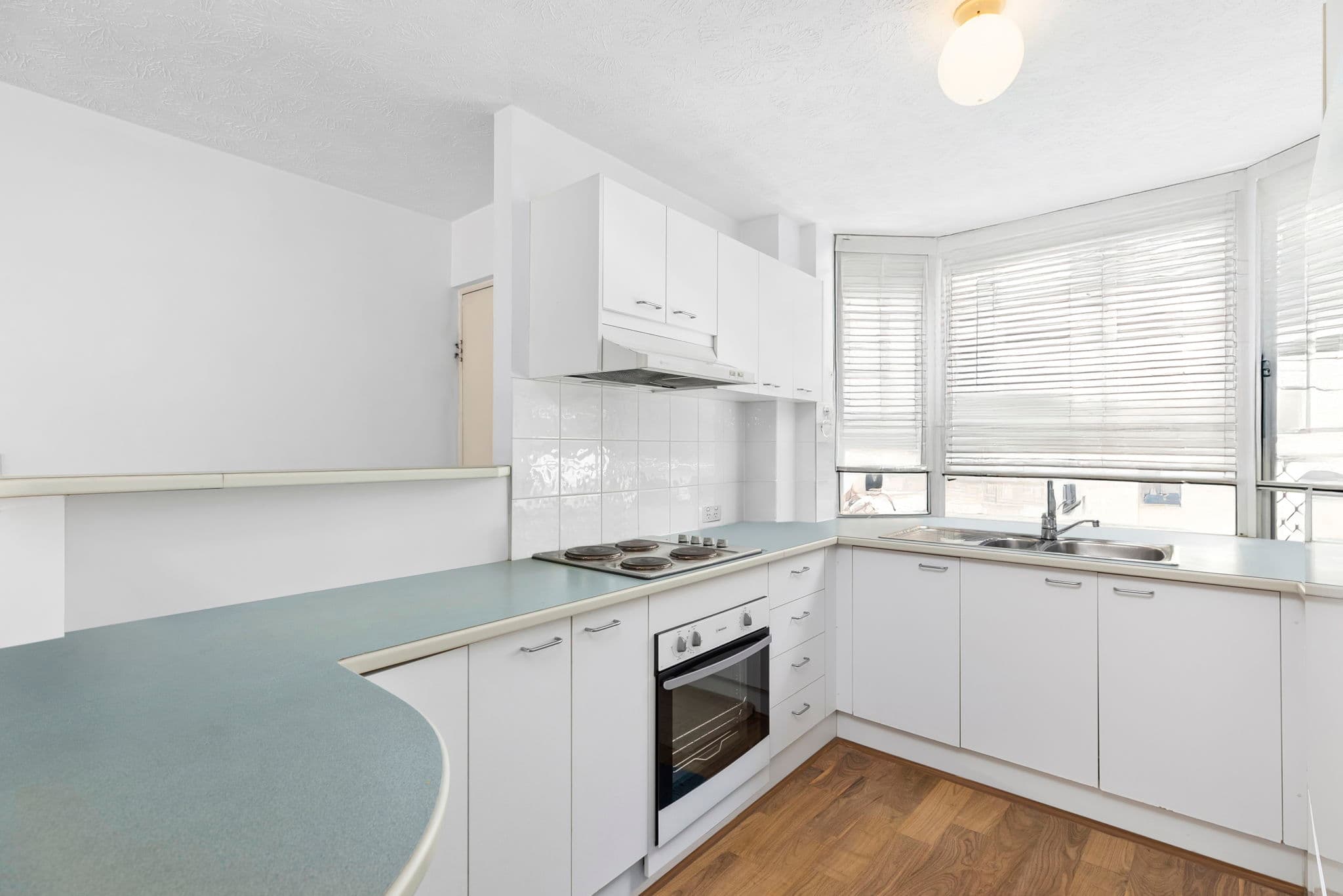 15/22 York Street, Indooroopilly - Thumbnail 4