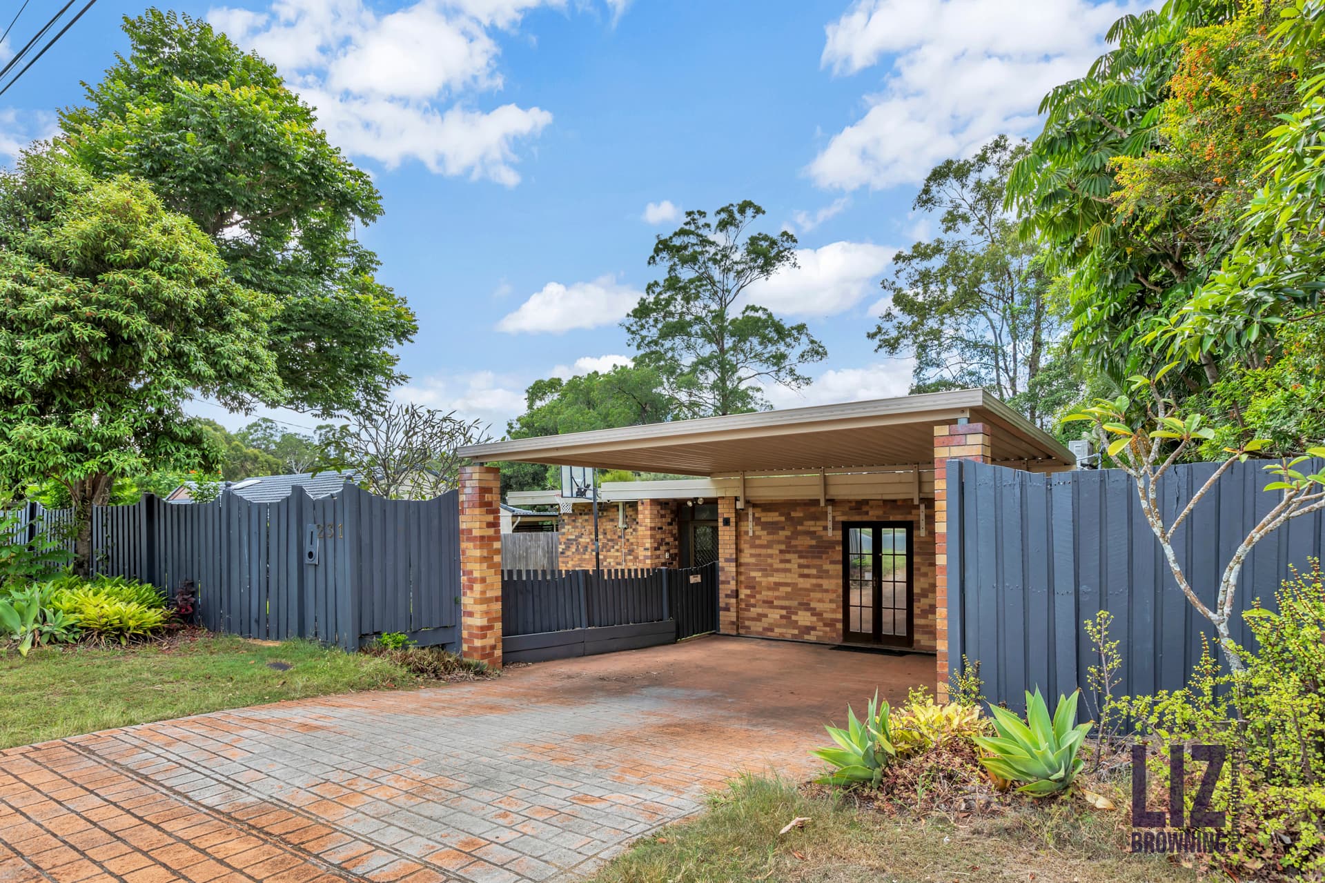 231 Chapel Hill Road, Chapel Hill - Thumbnail 2