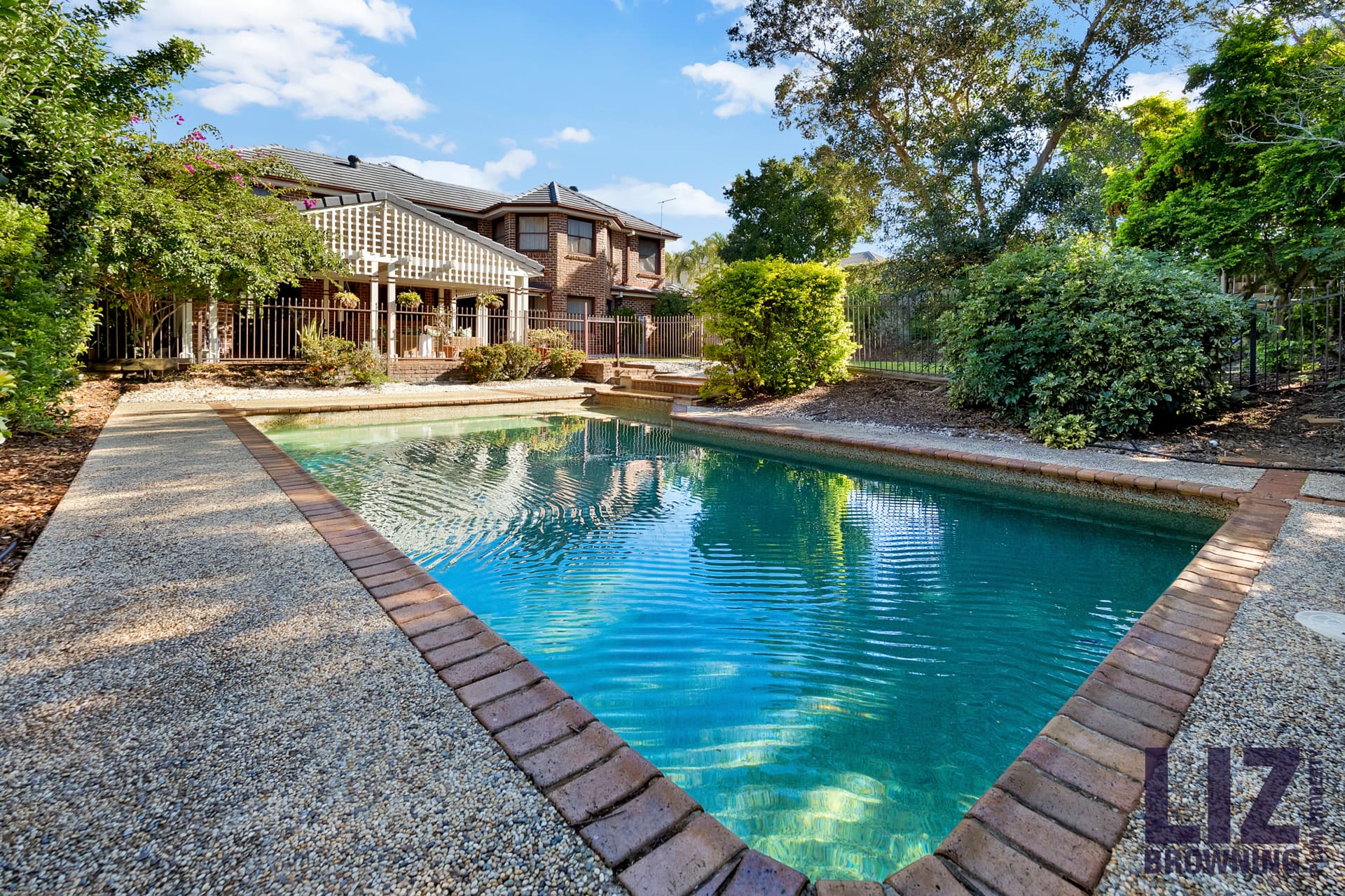 7 Incana Street, Chapel Hill - Thumbnail 2