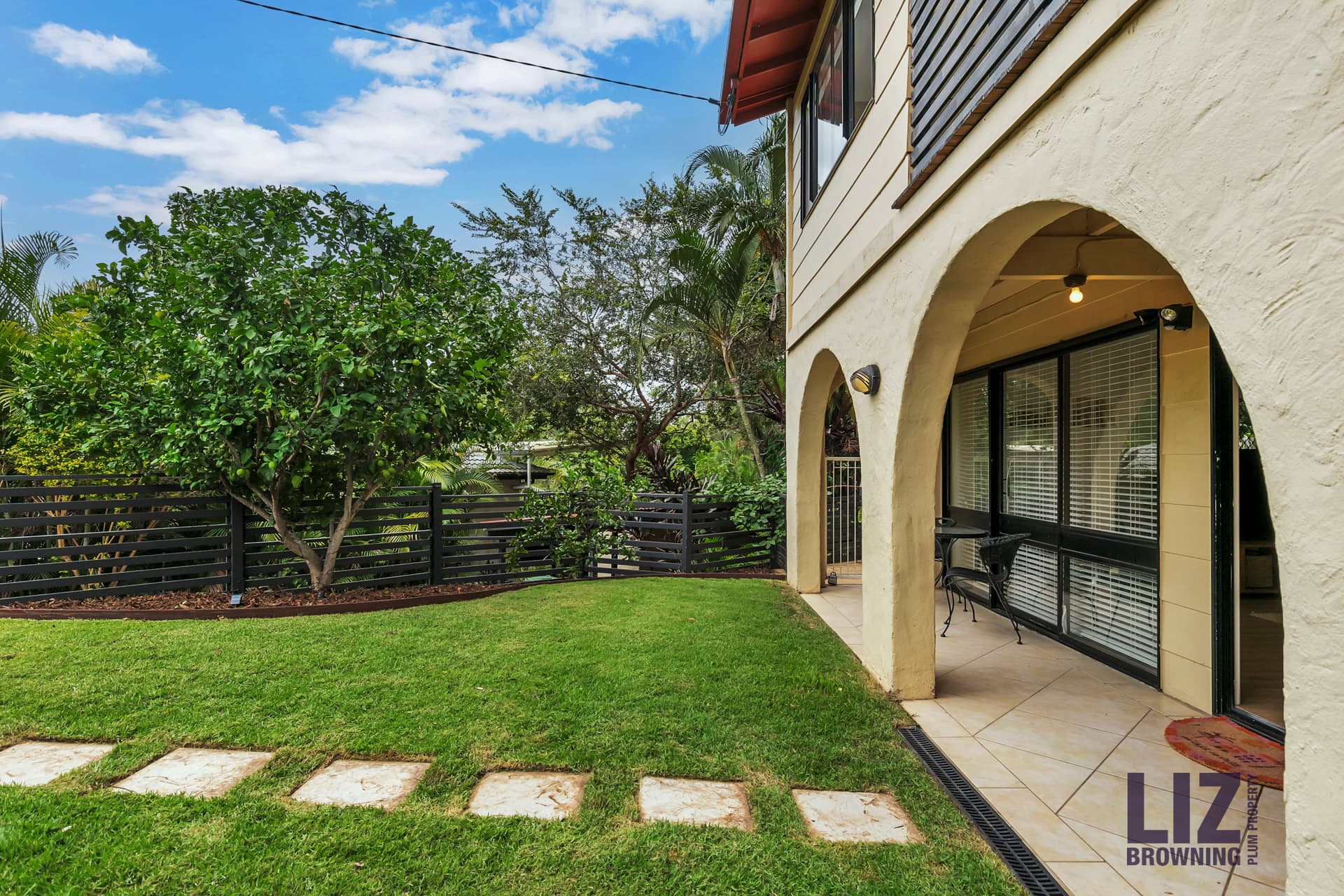 8 Neptune Street, Chapel Hill - Thumbnail 2