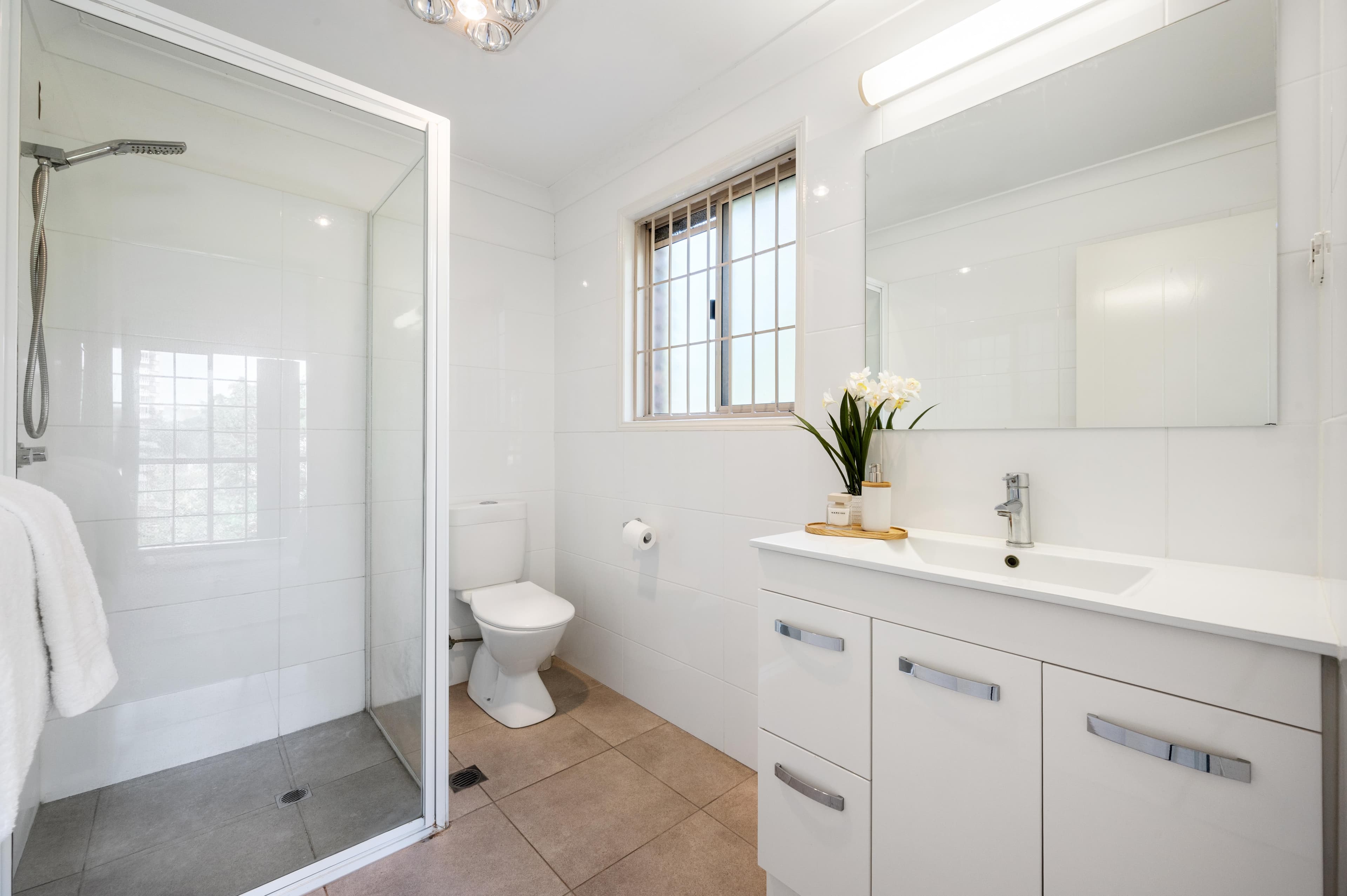 1/6 Shirley Street, Indooroopilly - Thumbnail 8