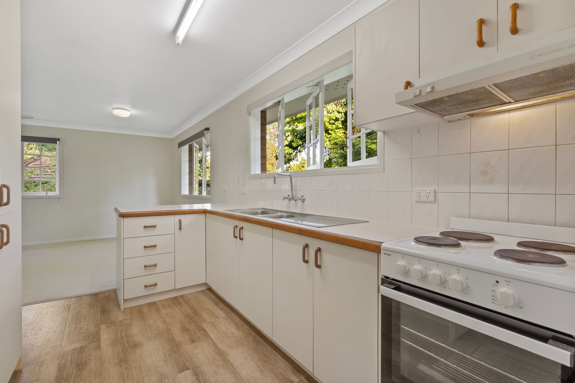 119 Lambert Road, Indooroopilly - Thumbnail 7