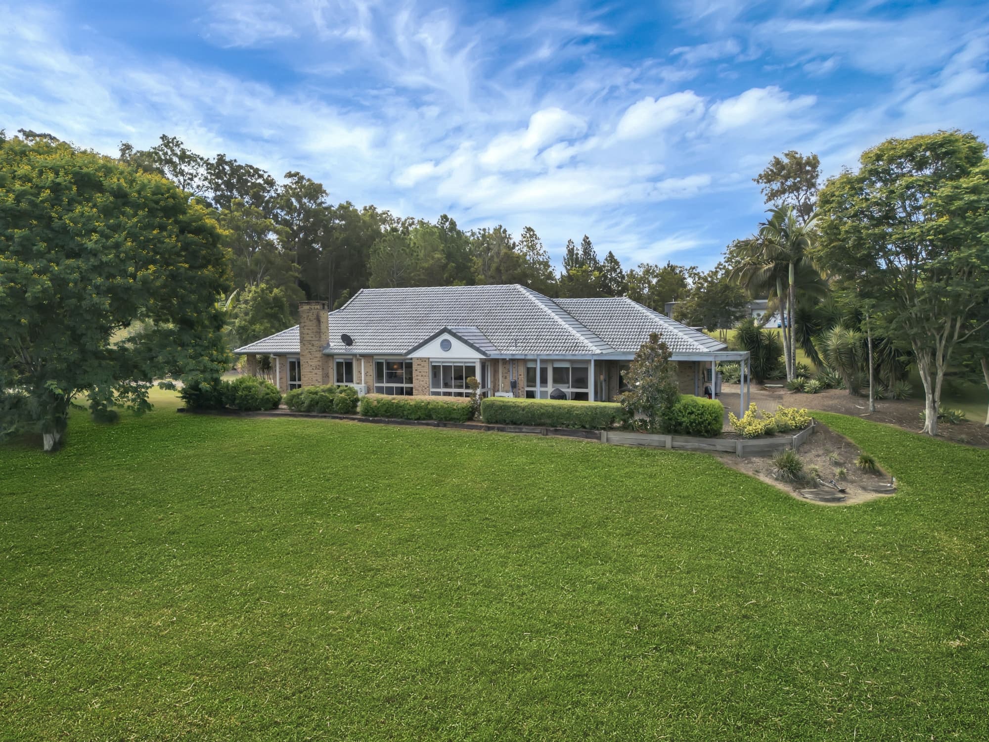 29 Curtis Place, Anstead - Image 1