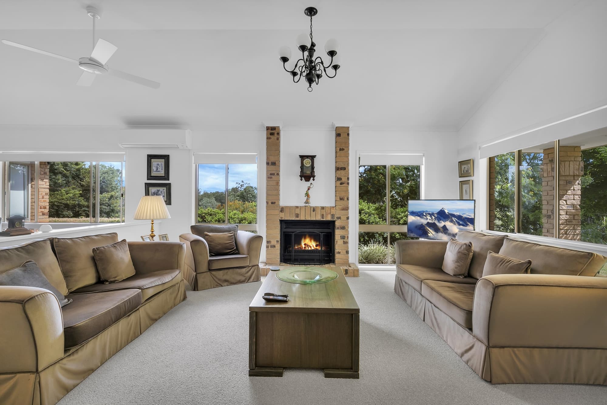 29 Curtis Place, Anstead - Thumbnail 3