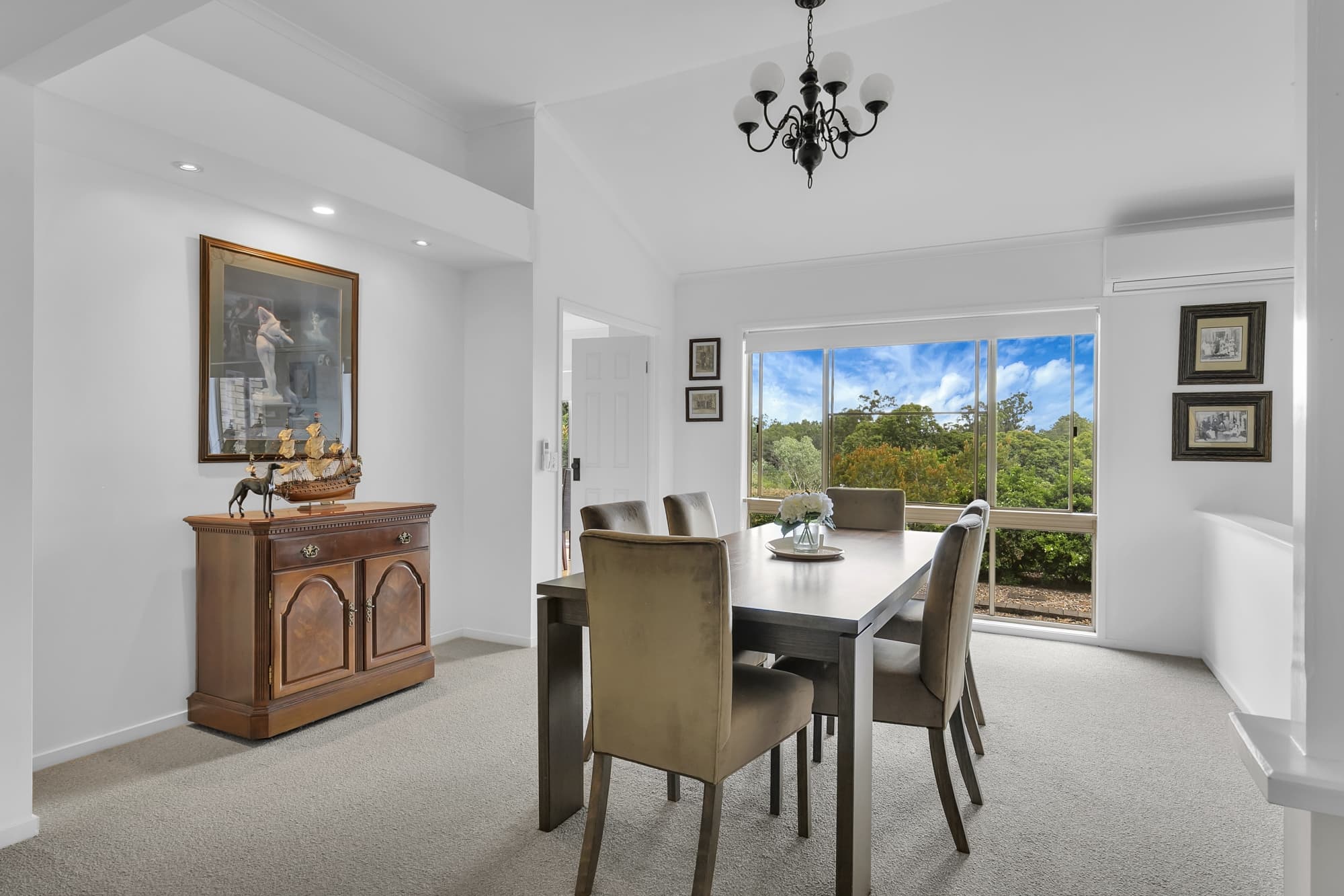 29 Curtis Place, Anstead - Thumbnail 4
