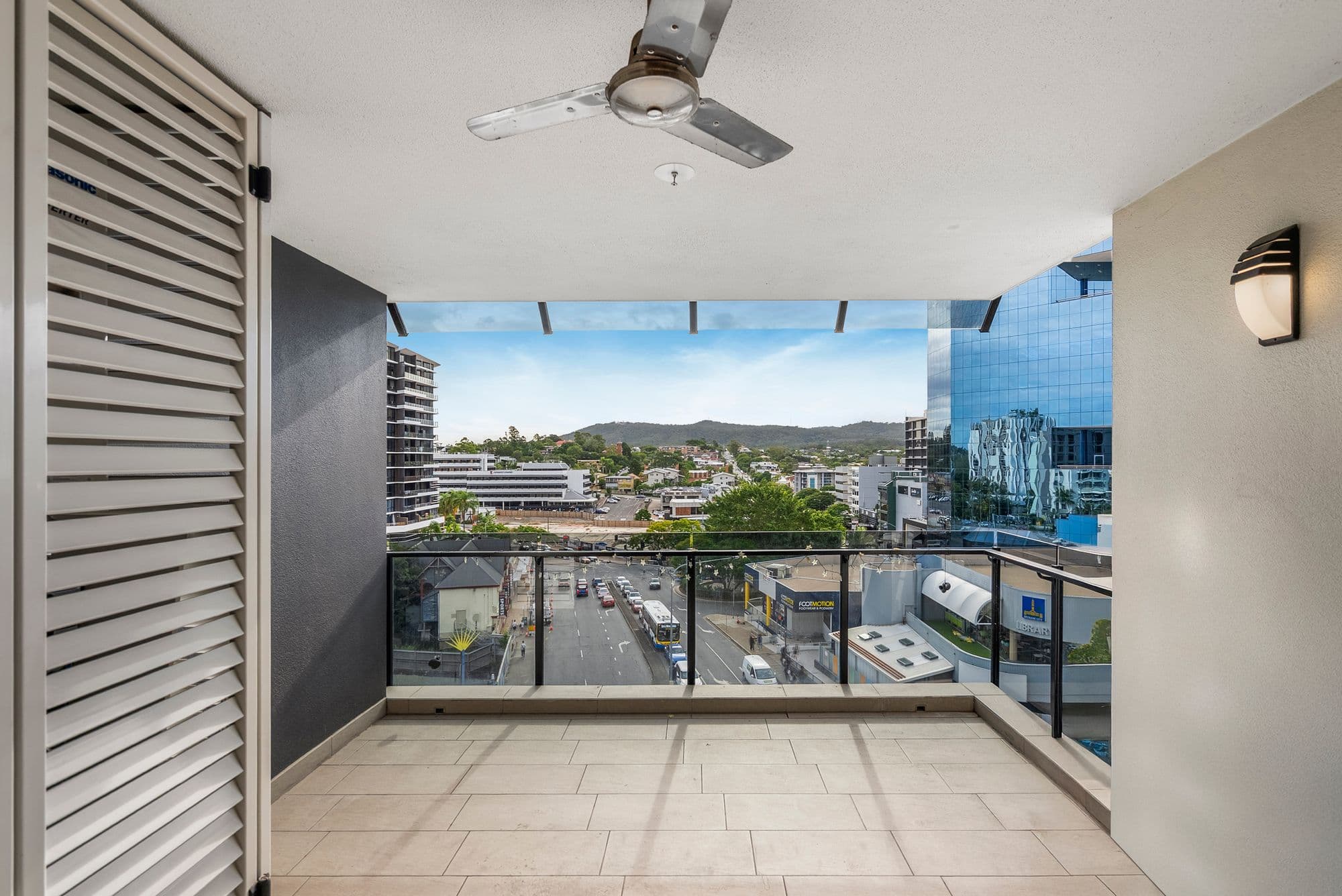 404/37 Archer Street, Toowong - Image 1