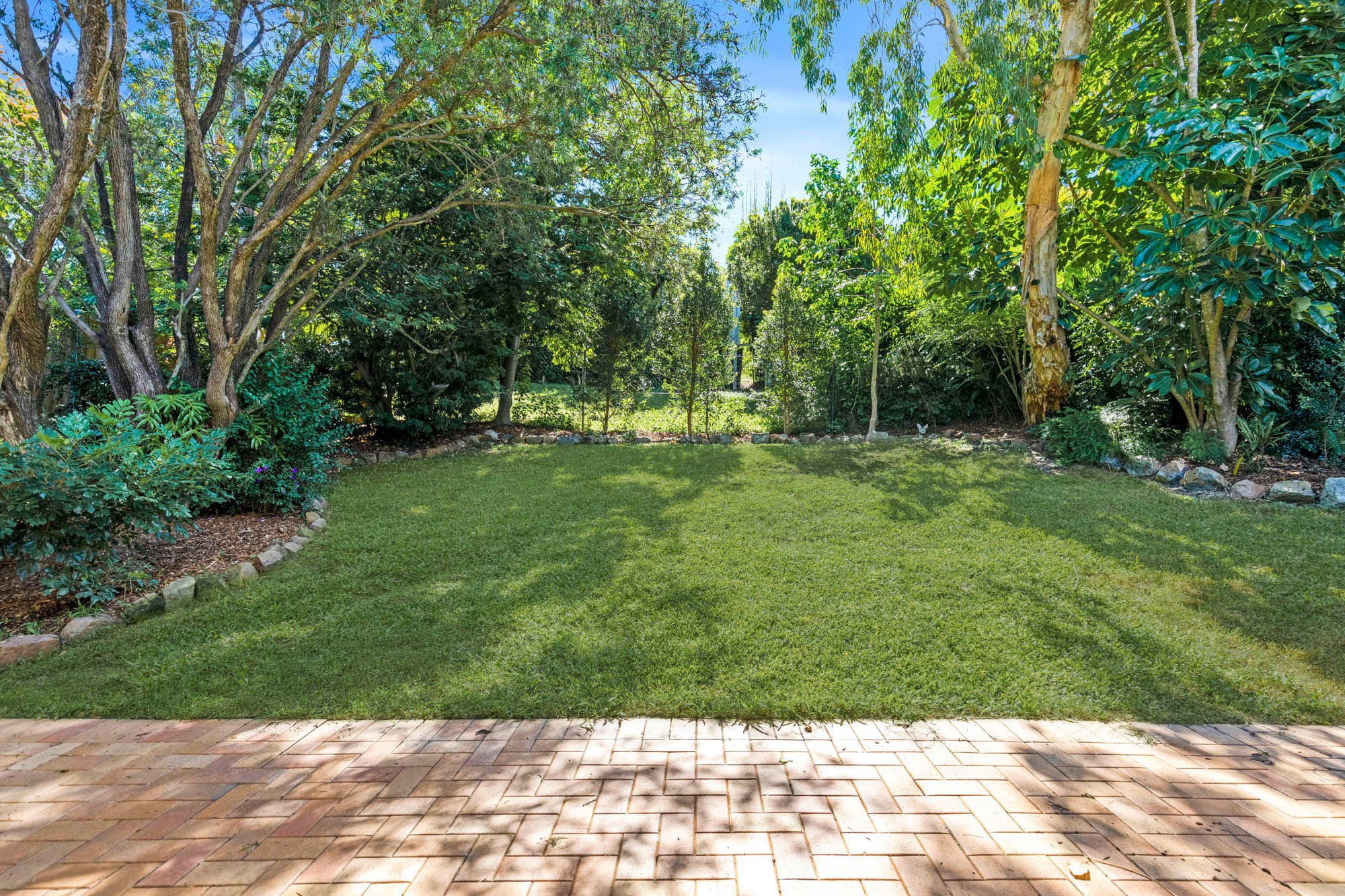 11 Pictavia Street, Toowong - Thumbnail 3