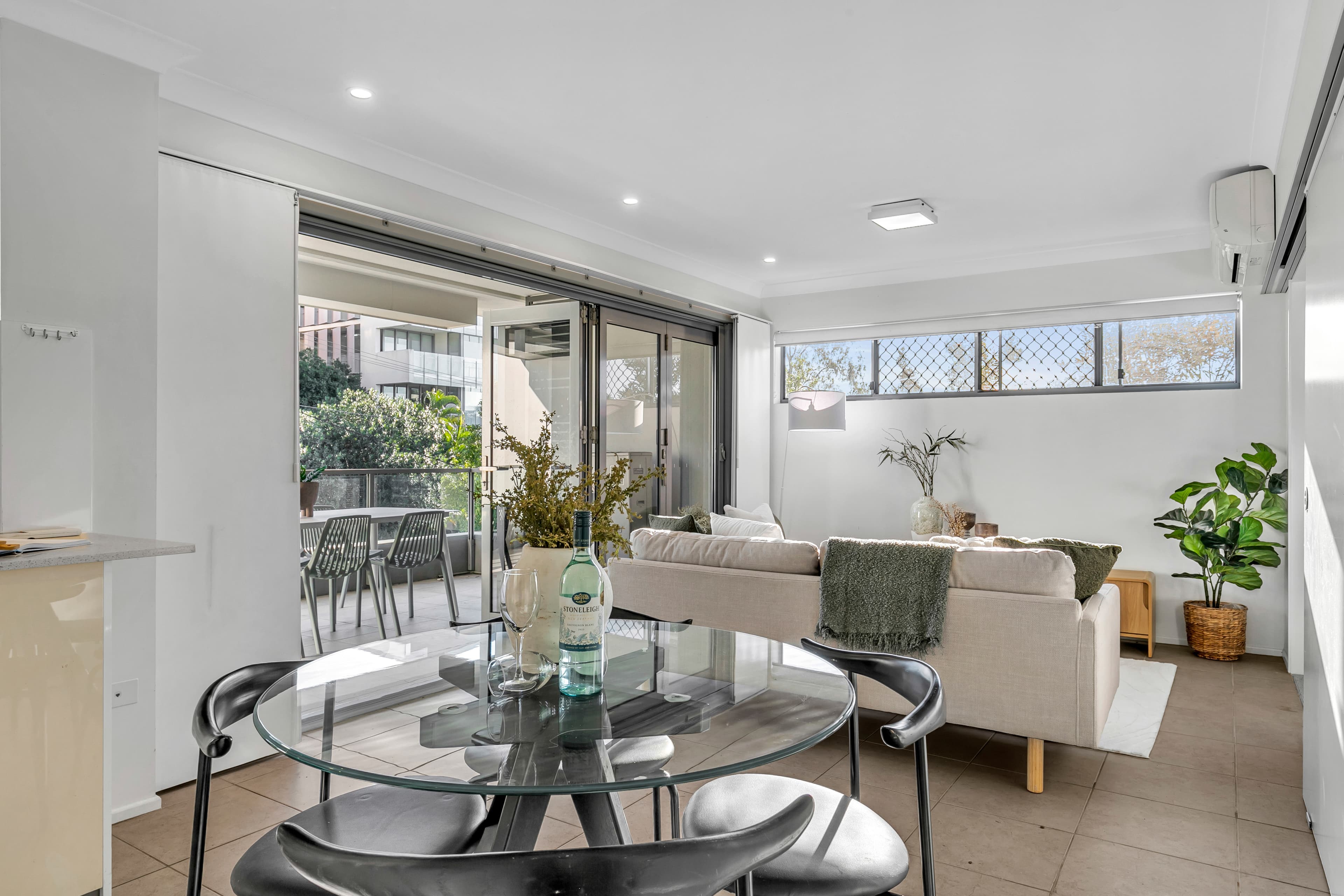 8/17 Ridley Street, Auchenflower - Thumbnail 4