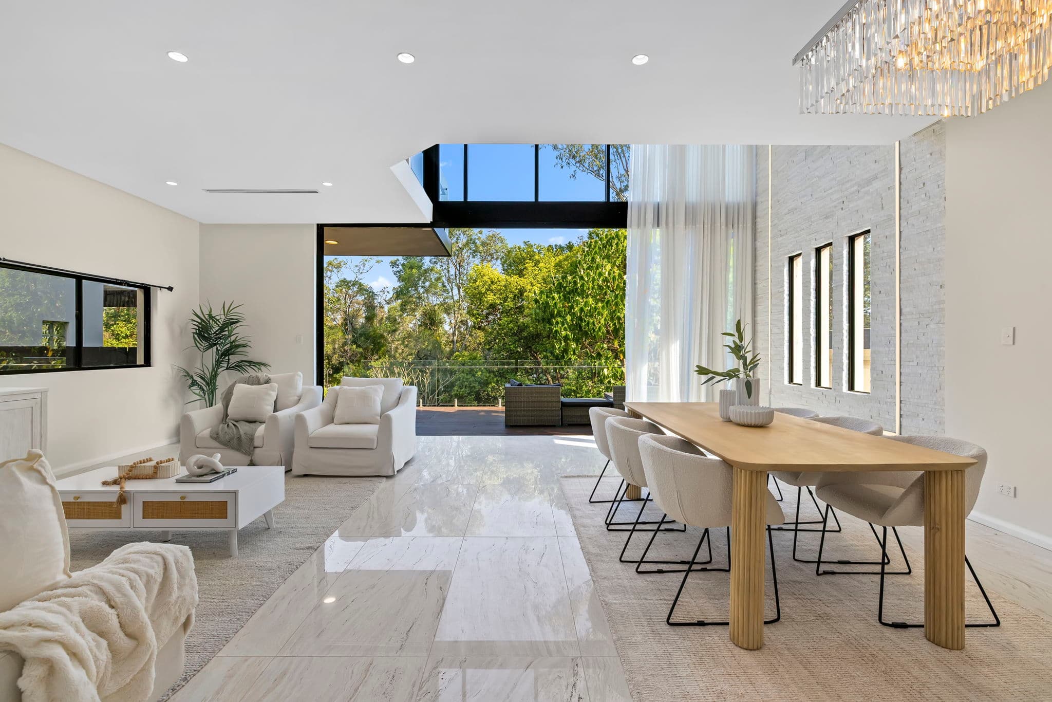 46 Burns Parade, Chapel Hill - Image 1