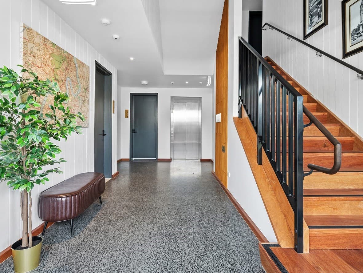 202/46 Warren Street, St Lucia - Thumbnail 8