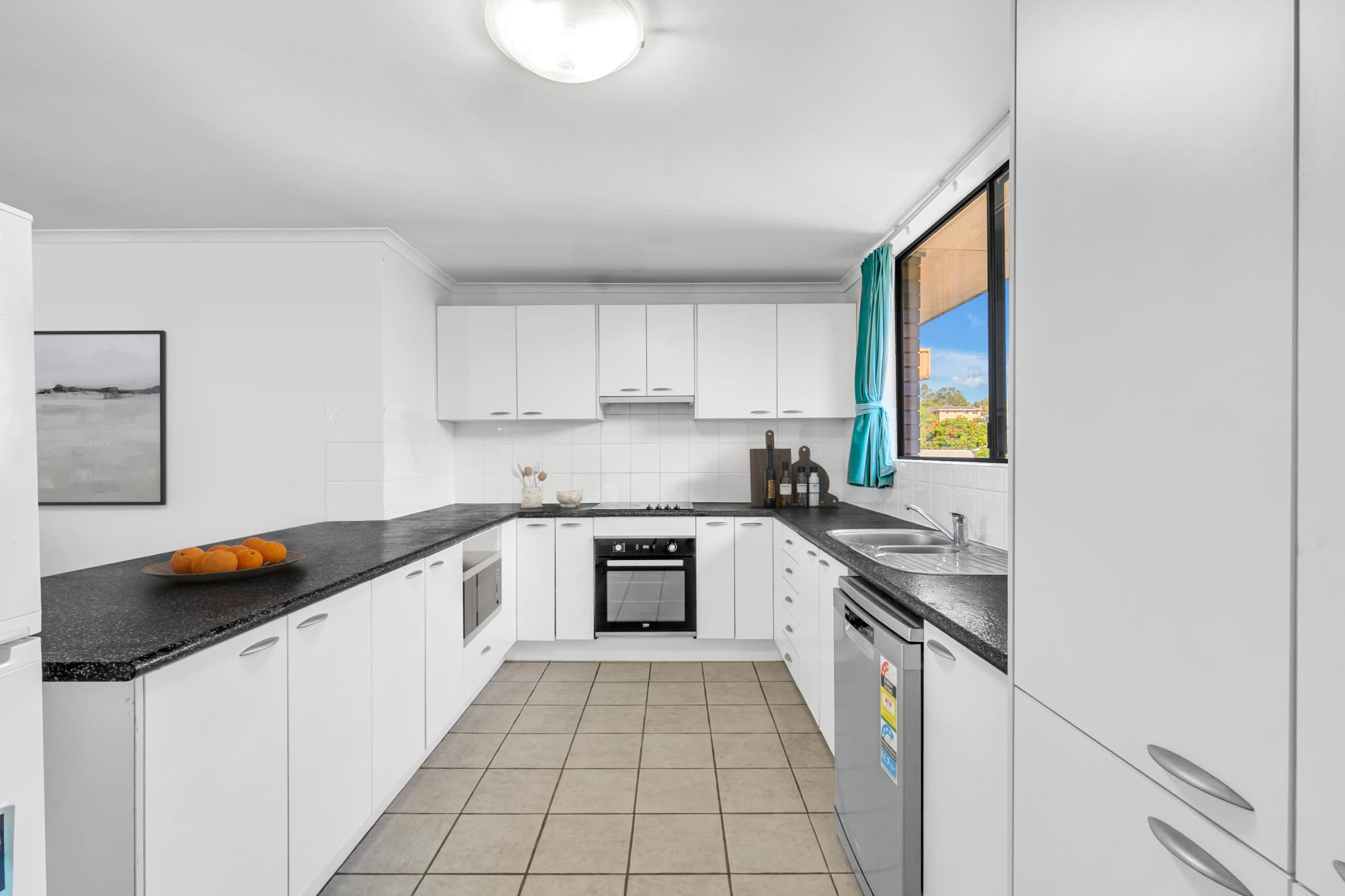 8/23 Mitre Street, St Lucia - Thumbnail 3