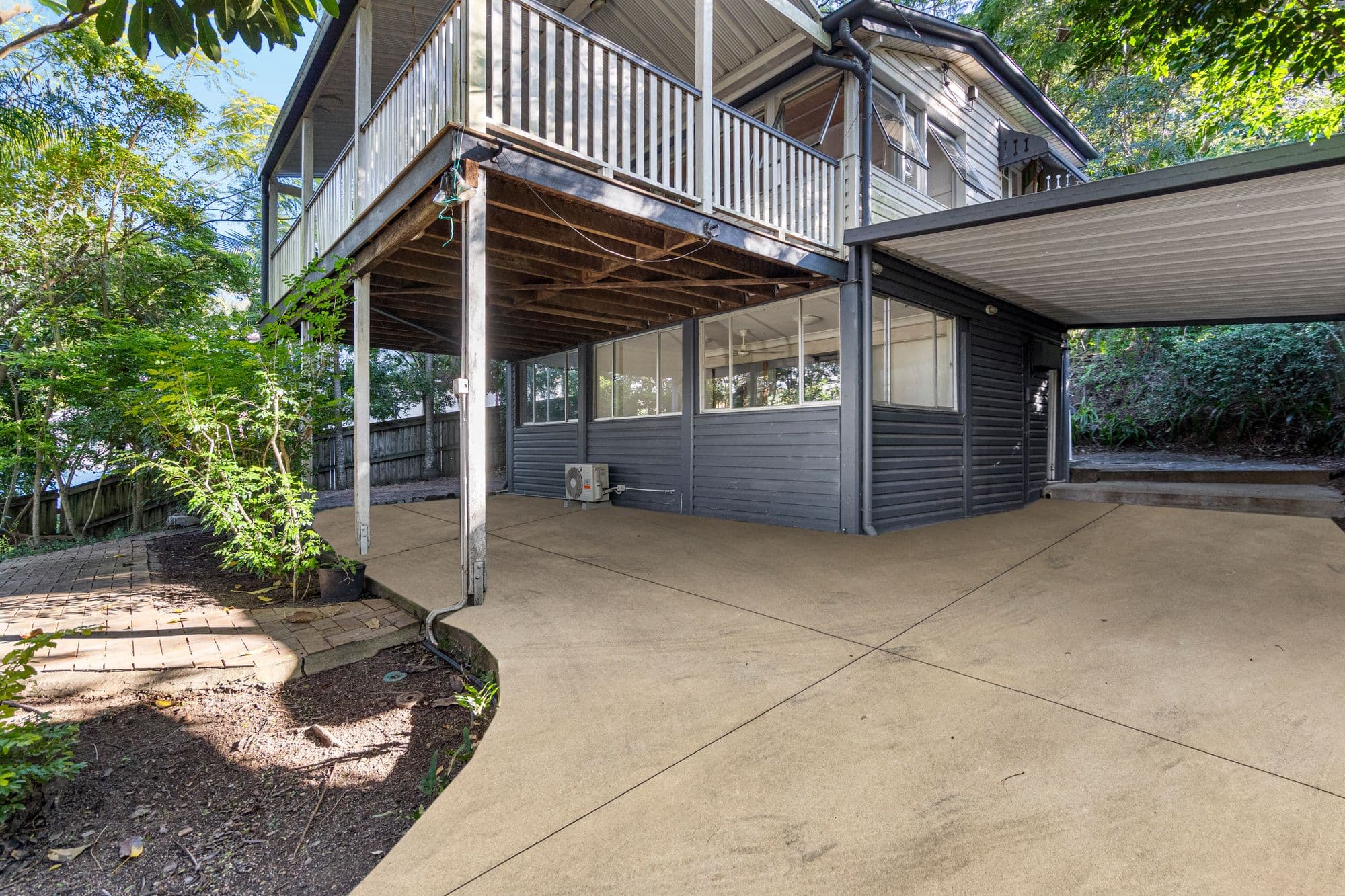 84 Russell Terrace, Indooroopilly - Image 1