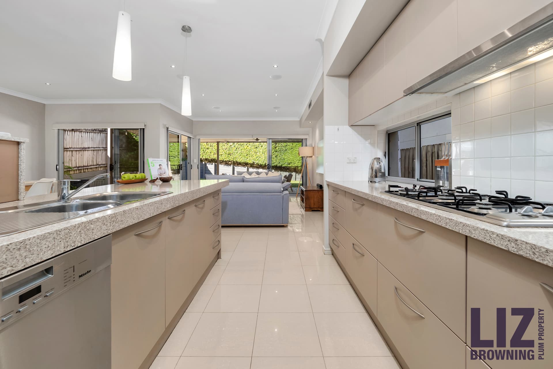 9A Kenton Street, Chapel Hill - Thumbnail 4
