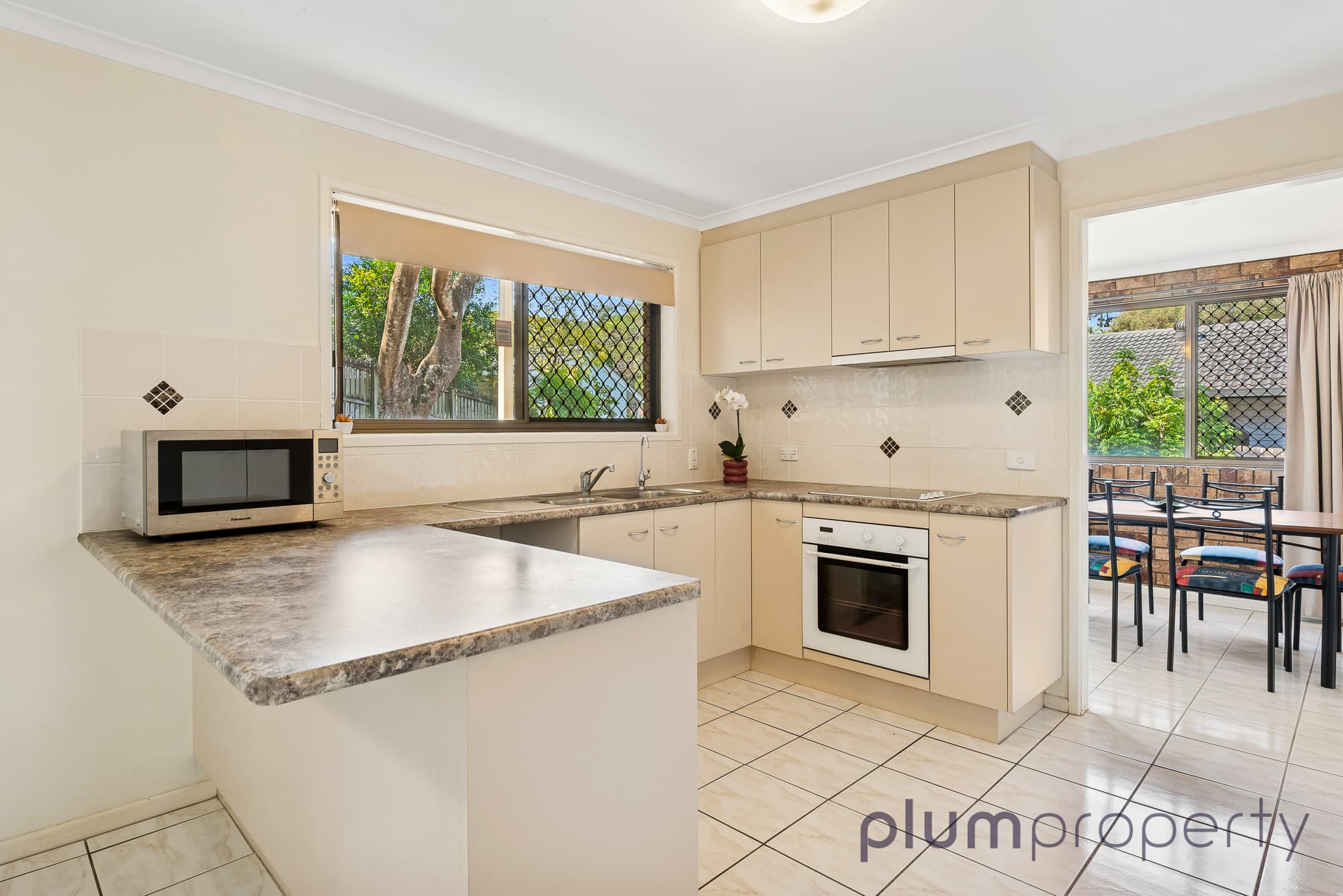 3 Stonehenge Street, Chapel Hill - Thumbnail 5