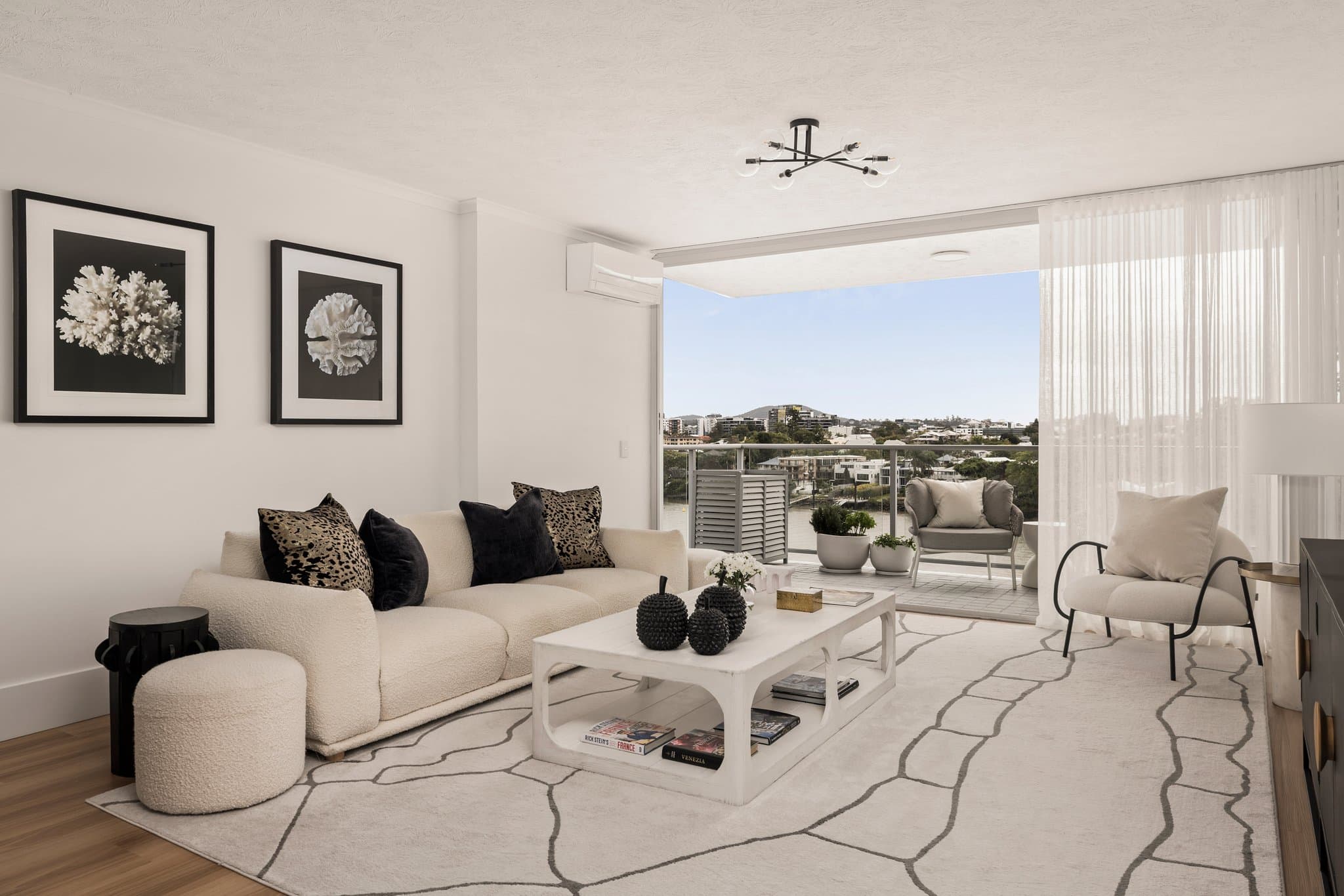 19/122 Macquarie Str..., St Lucia - Image 1