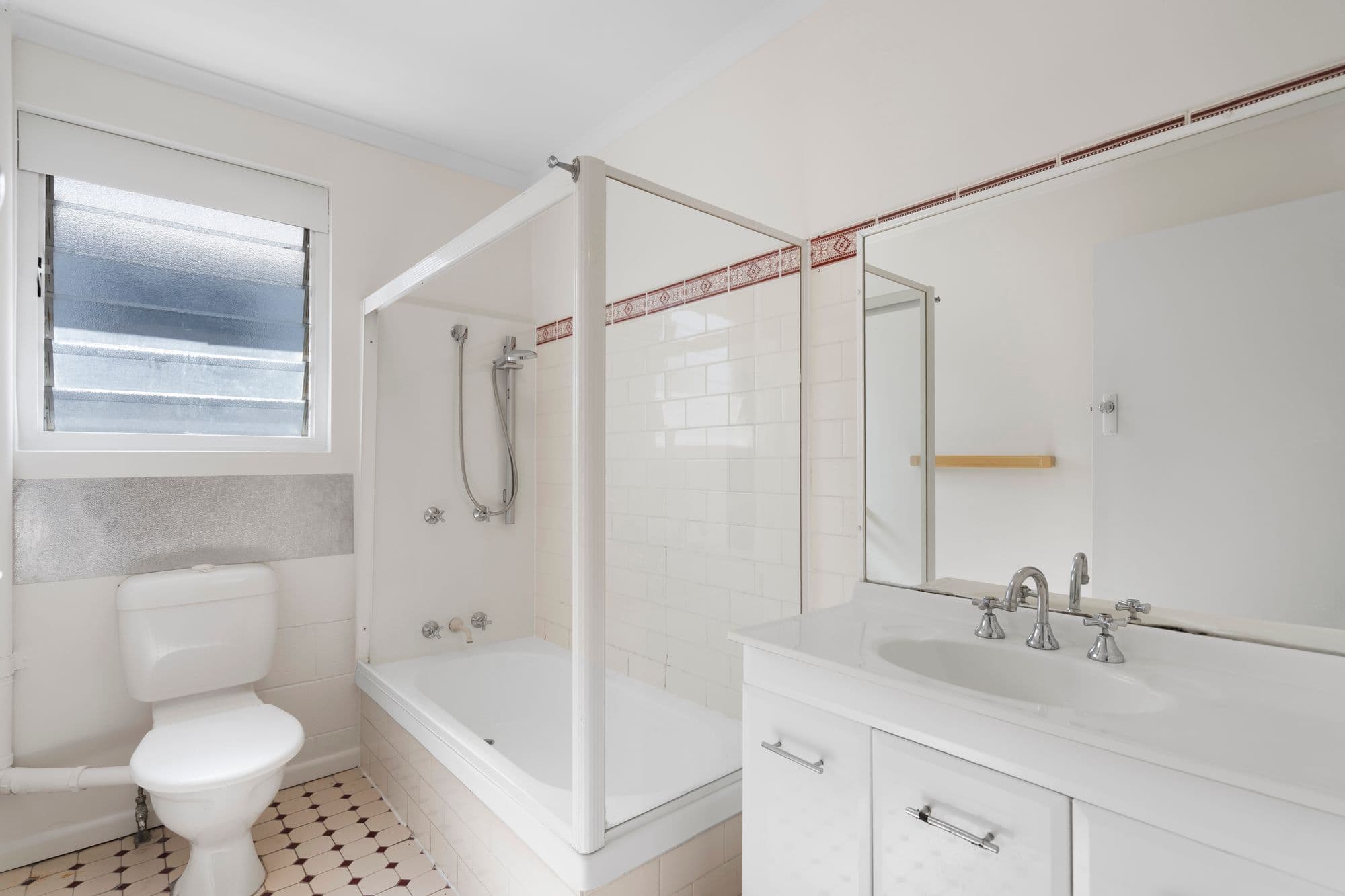 3/43 Saunders Street, Indooroopilly - Thumbnail 8