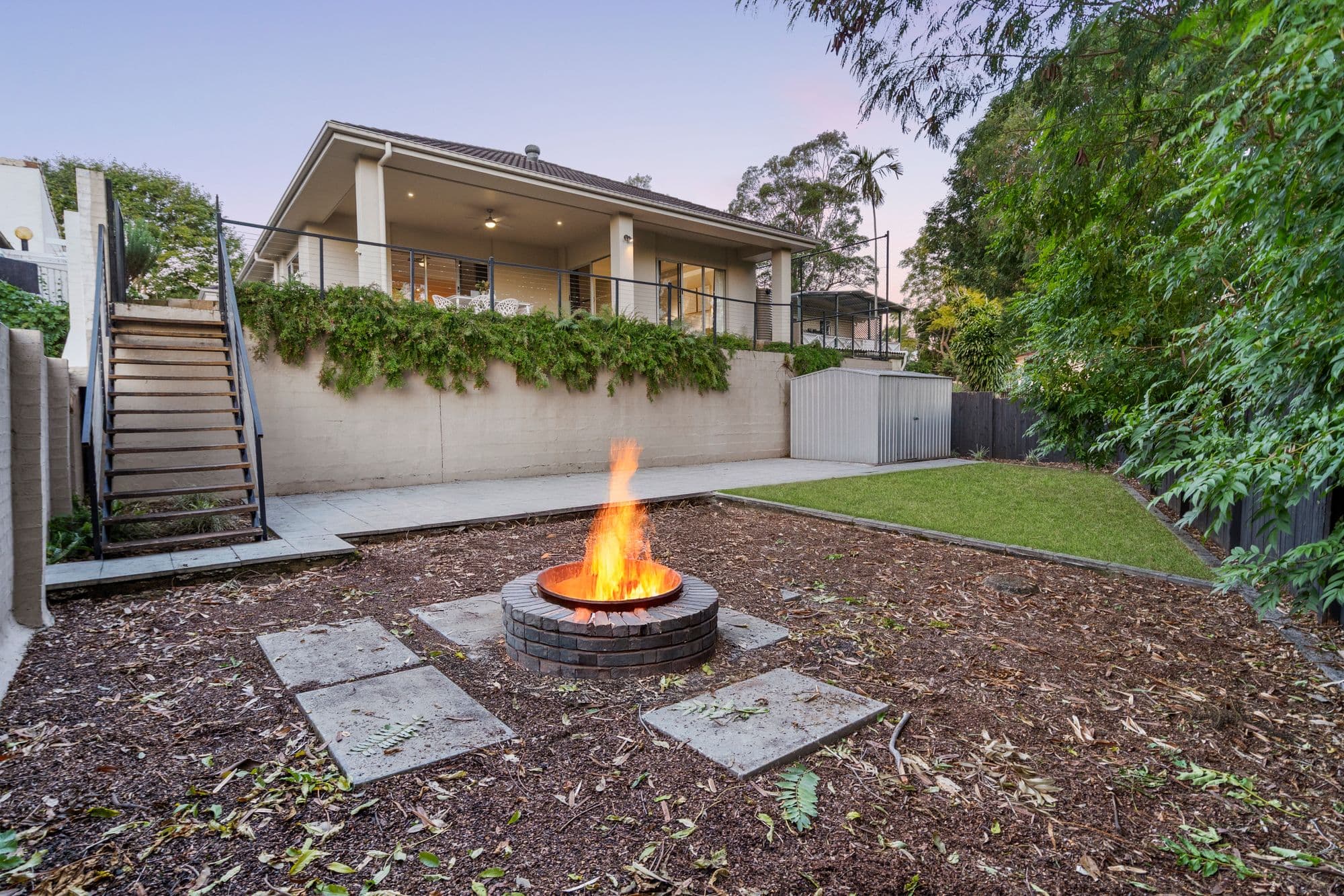 27 Kenmore Road, Kenmore - Thumbnail 2
