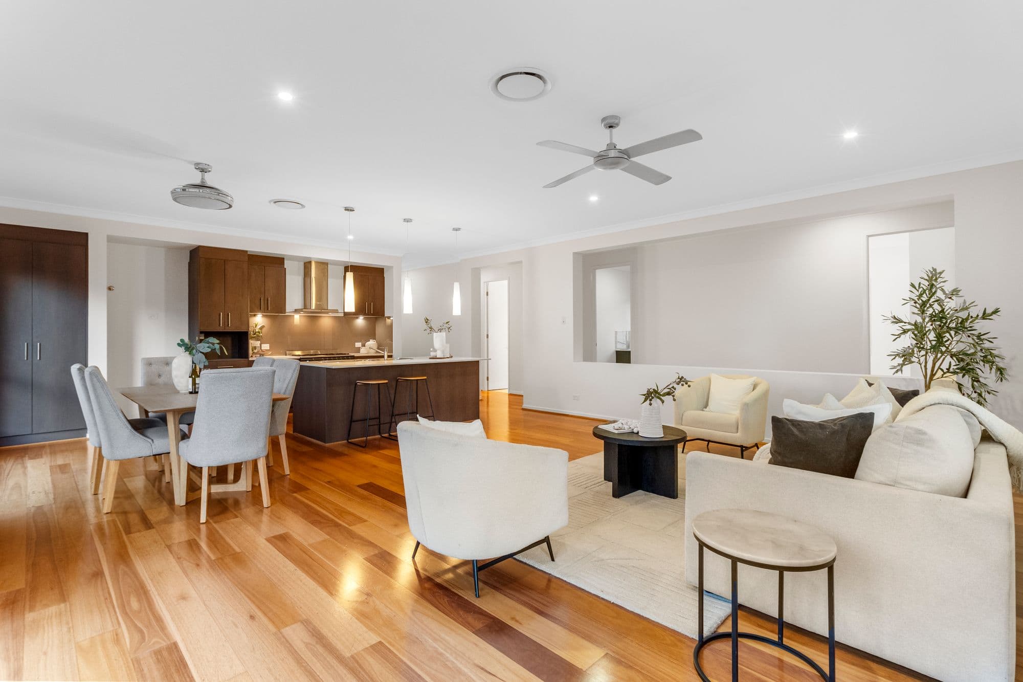 27 Kenmore Road, Kenmore - Thumbnail 7
