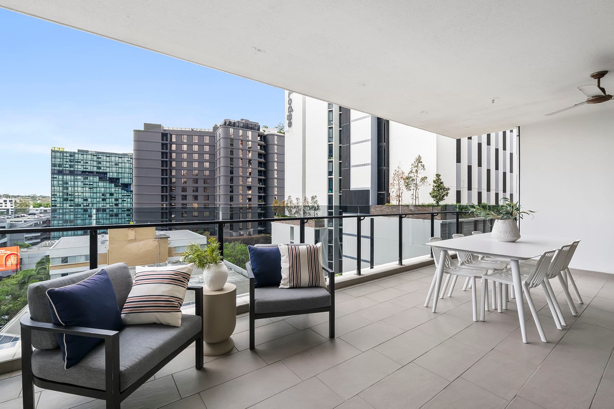 506/37 Archer Street, Toowong - Thumbnail 2
