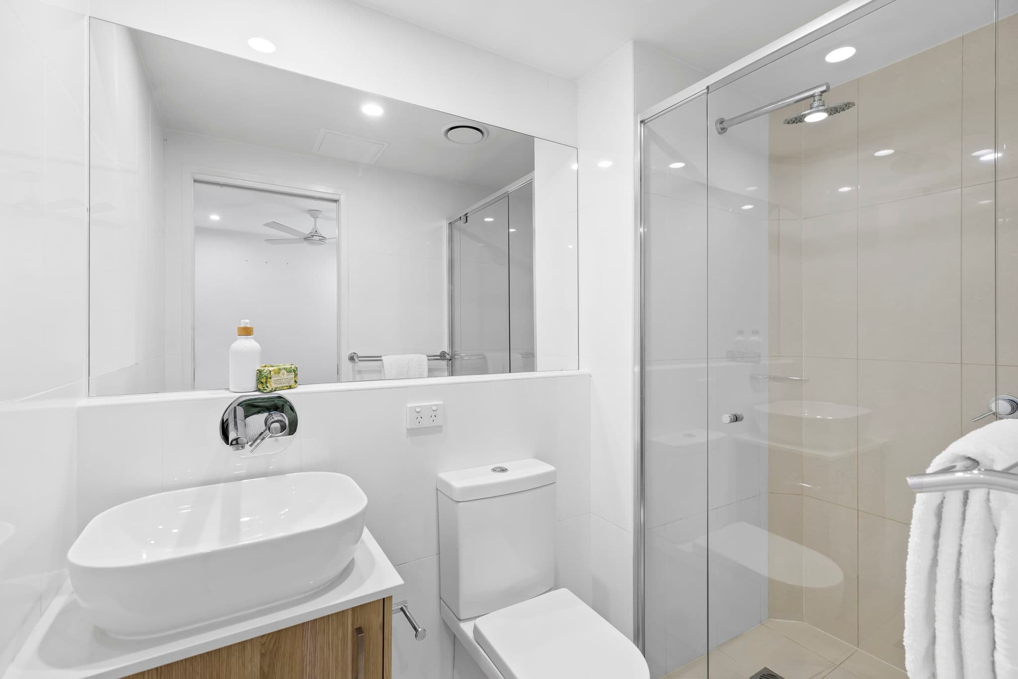 6/8 Mayhew Street, Sherwood - Thumbnail 7