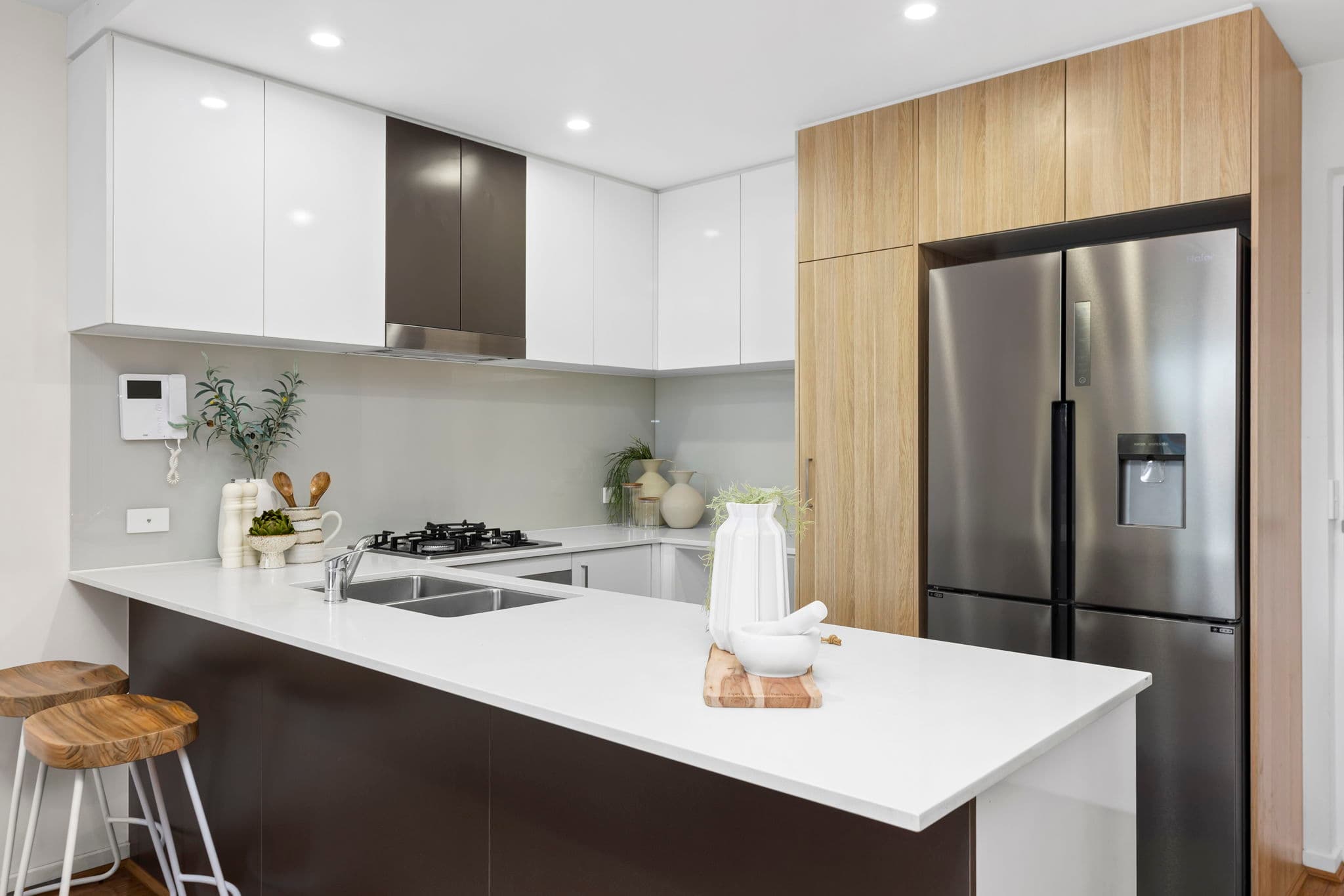 6/8 Mayhew Street, Sherwood - Thumbnail 2