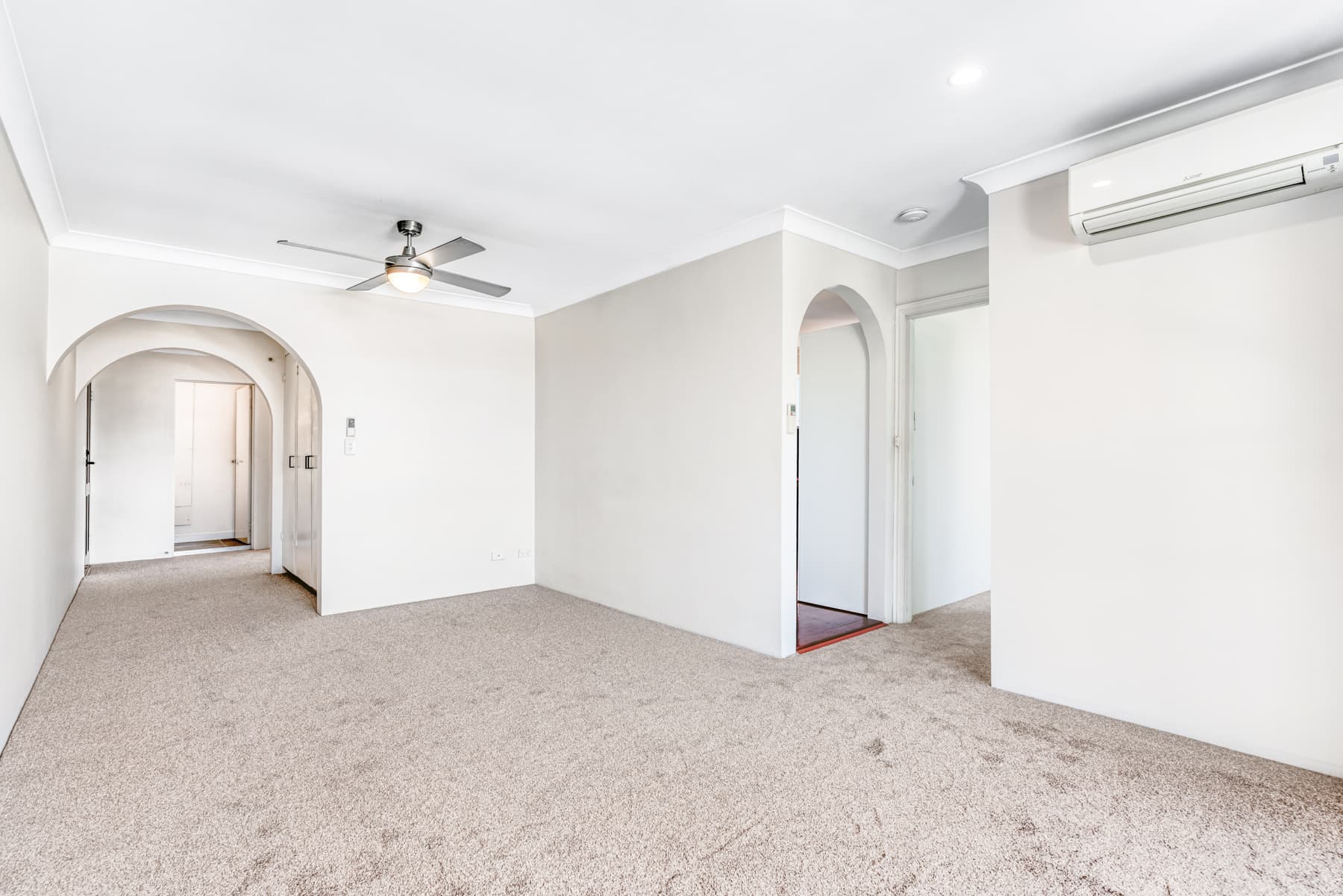 14/52 Sisley Street, St Lucia - Image 1