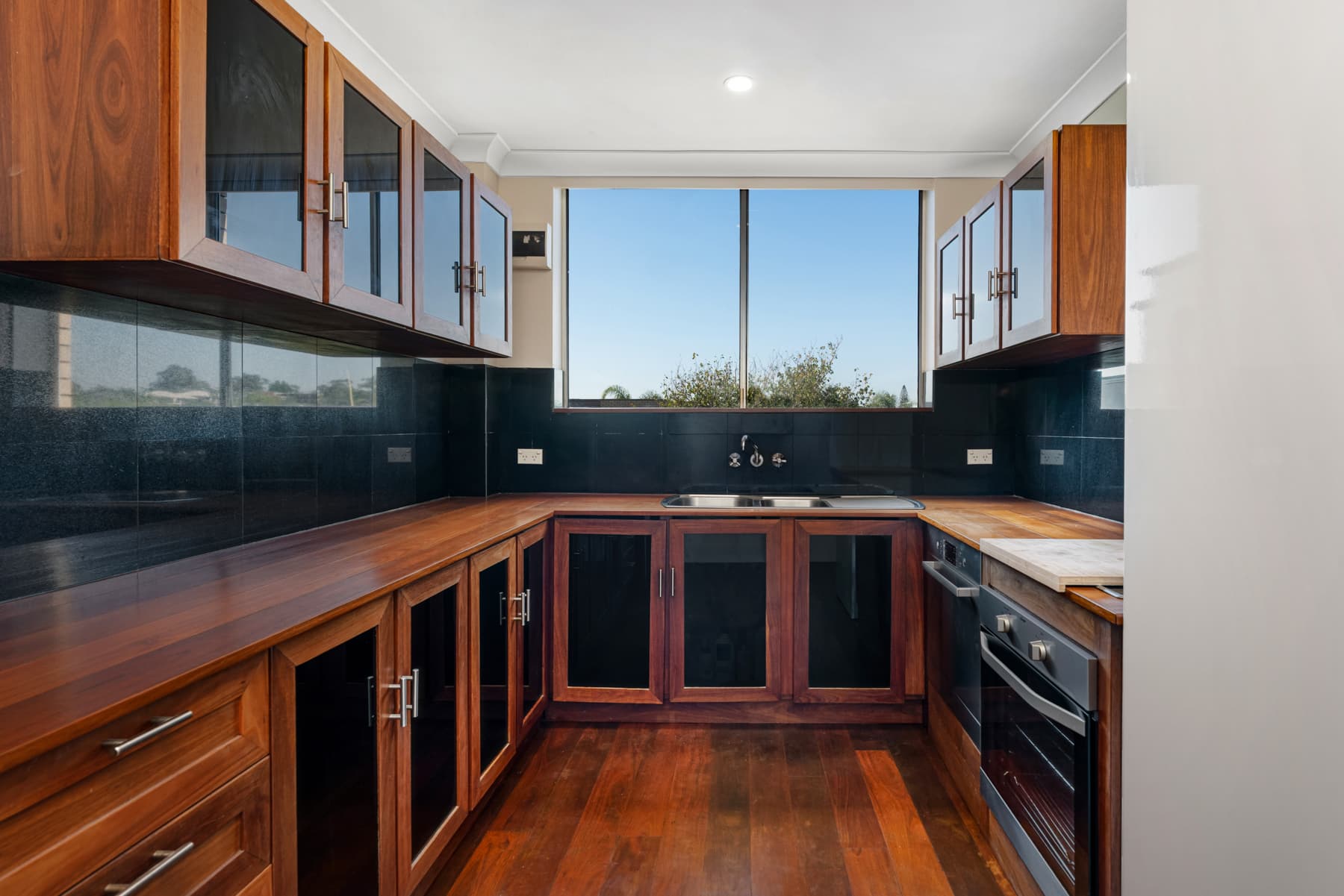 14/52 Sisley Street, St Lucia - Thumbnail 3
