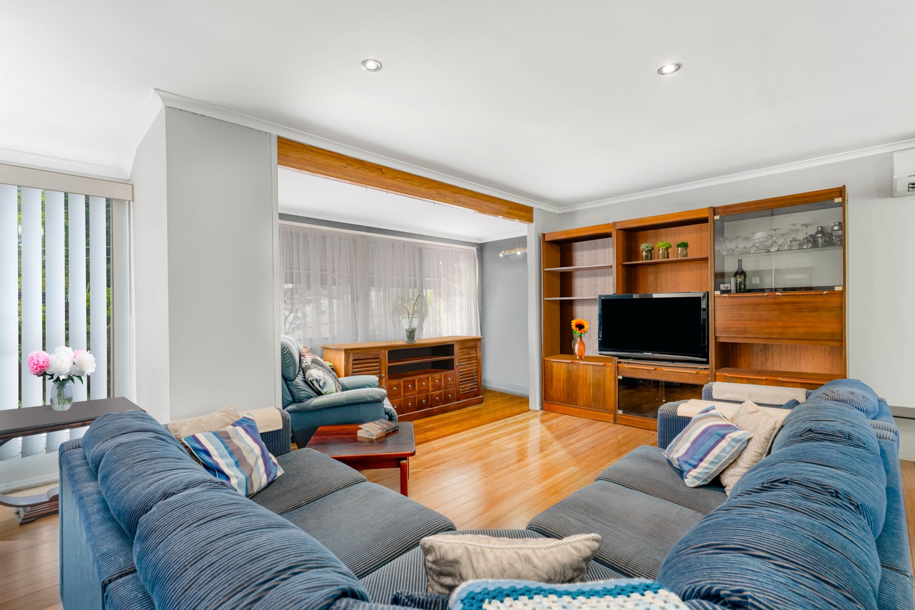 10 Balmore Street, Indooroopilly - Thumbnail 2